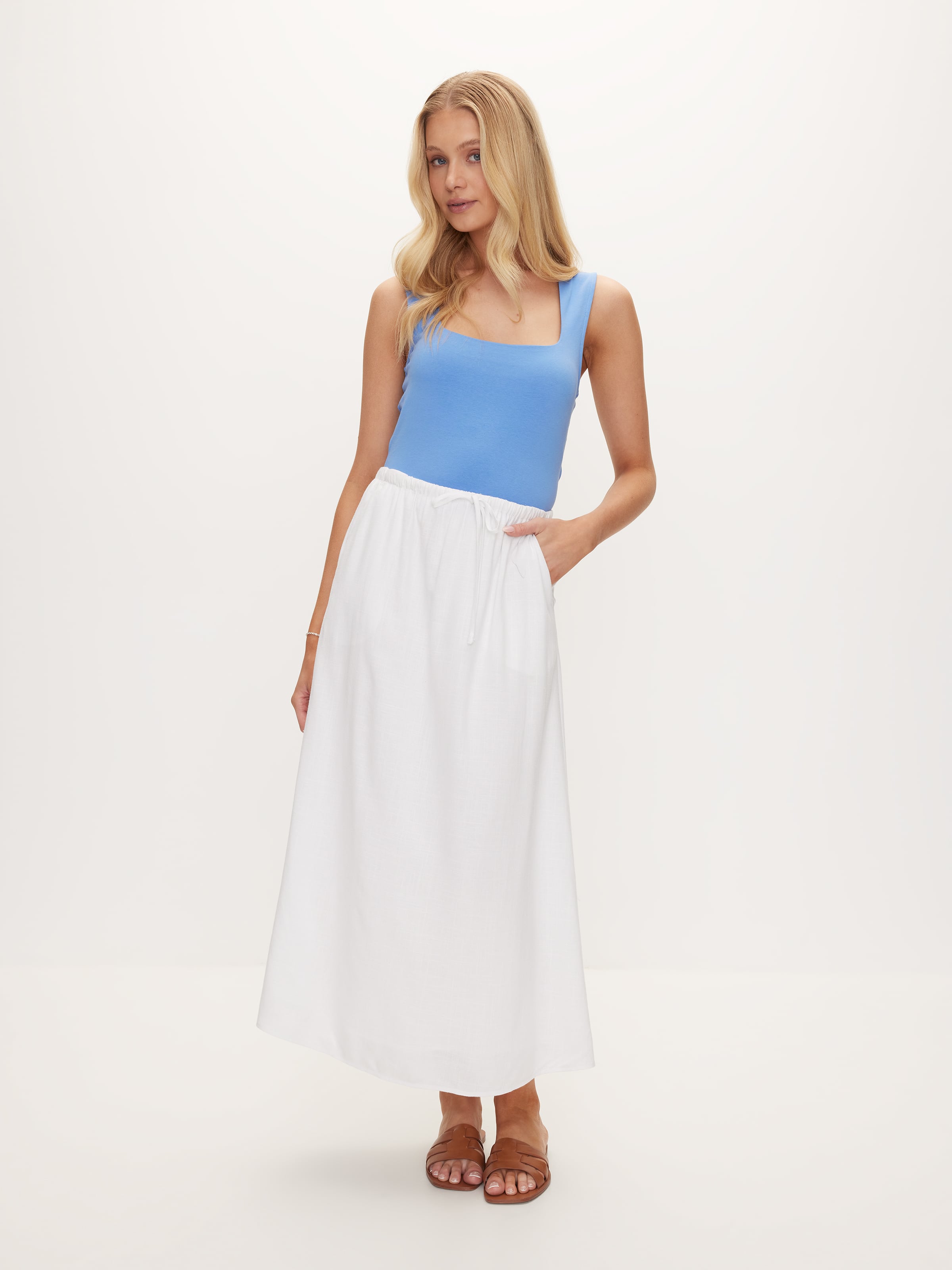 Open Neck Tank