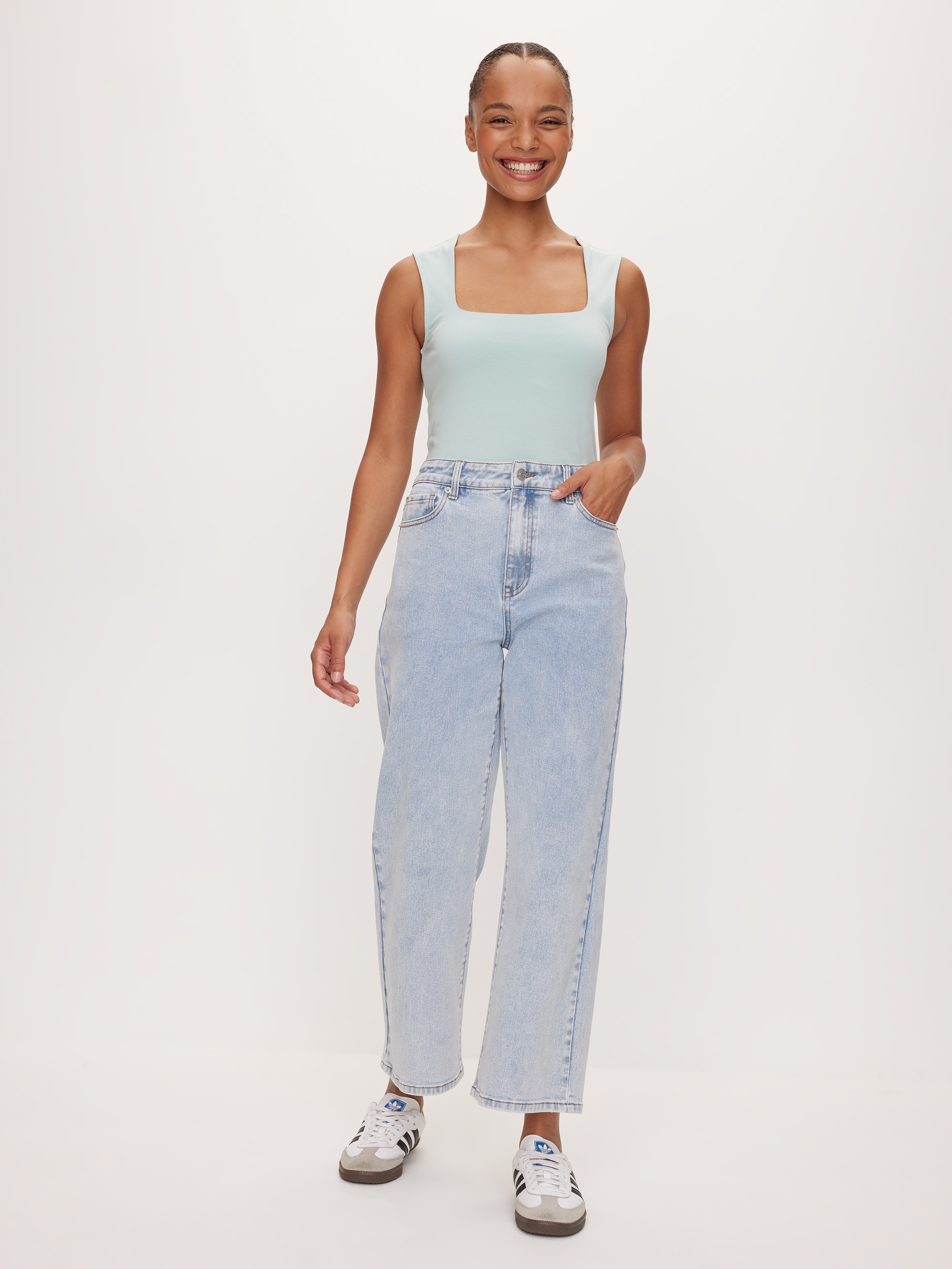 Open Neck Tank