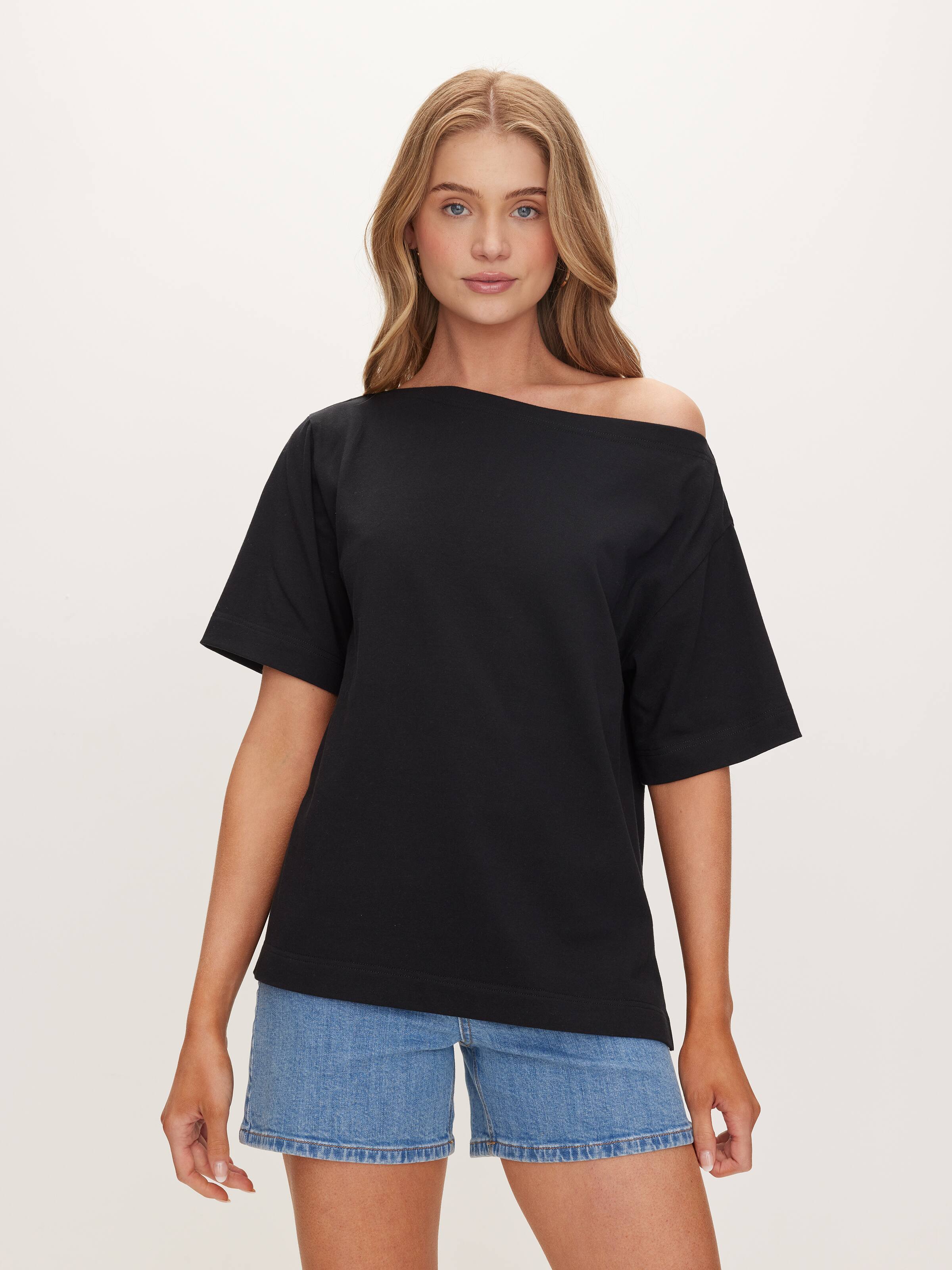 Asymm Essential Tee