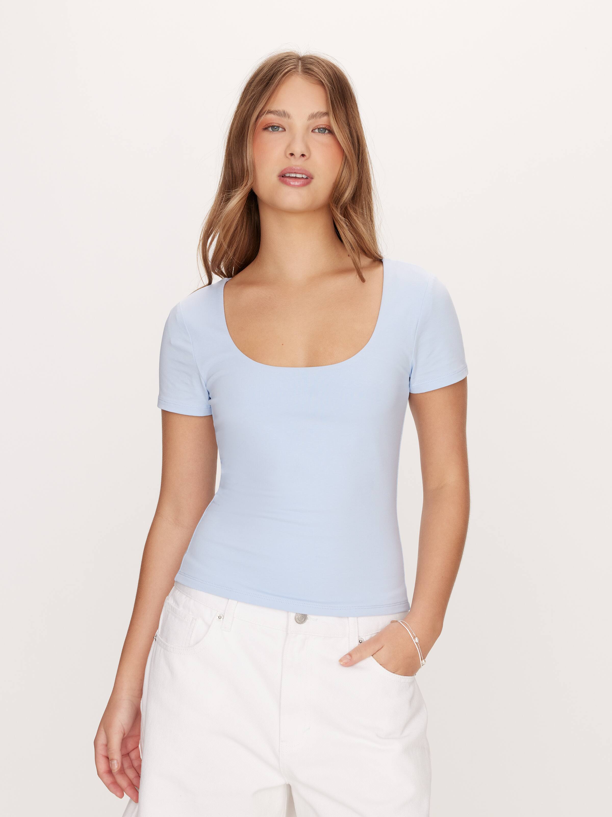 V Scoop Neck Tee