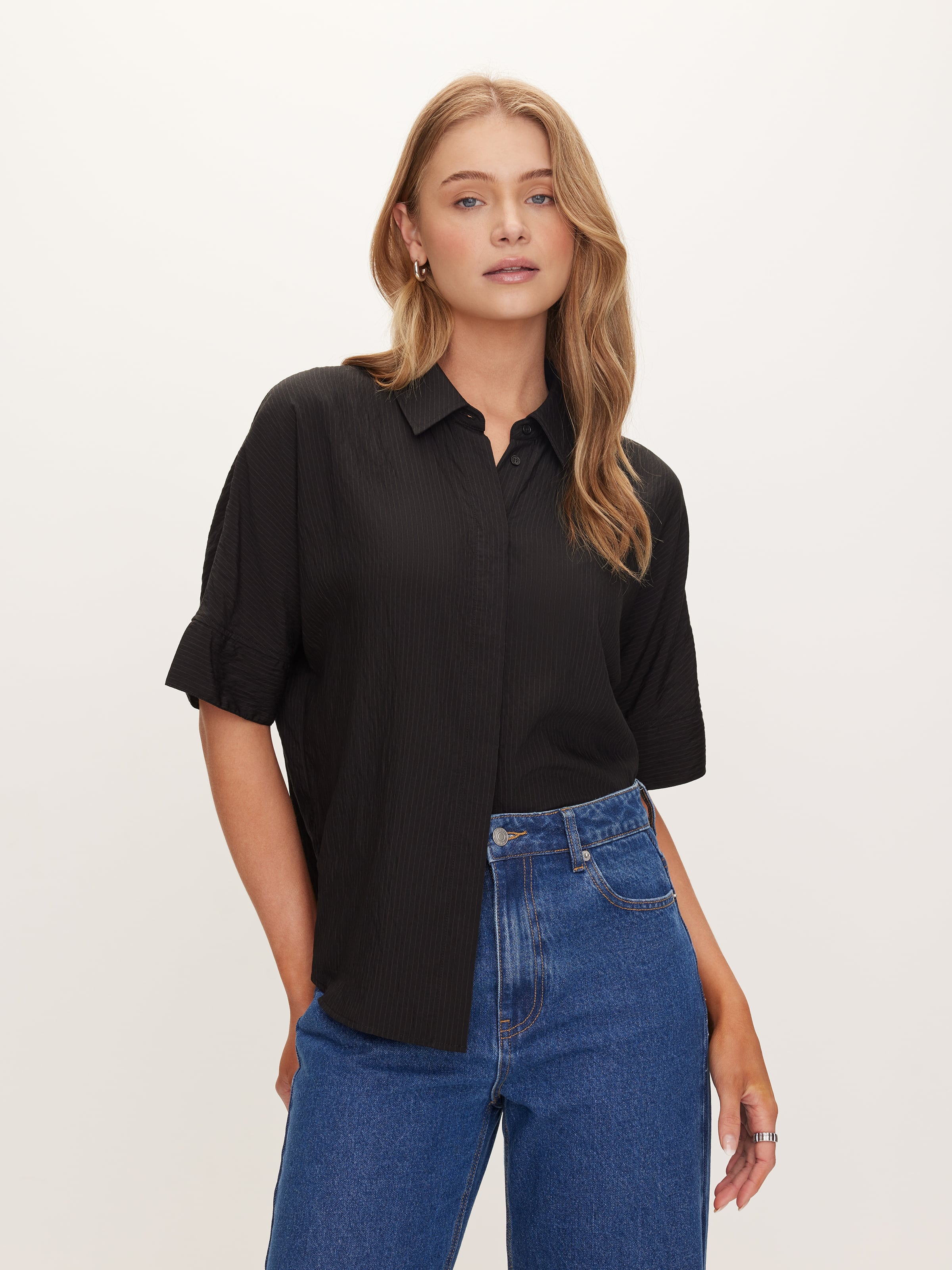 Lily Crinkle Short Sleeve Shirt