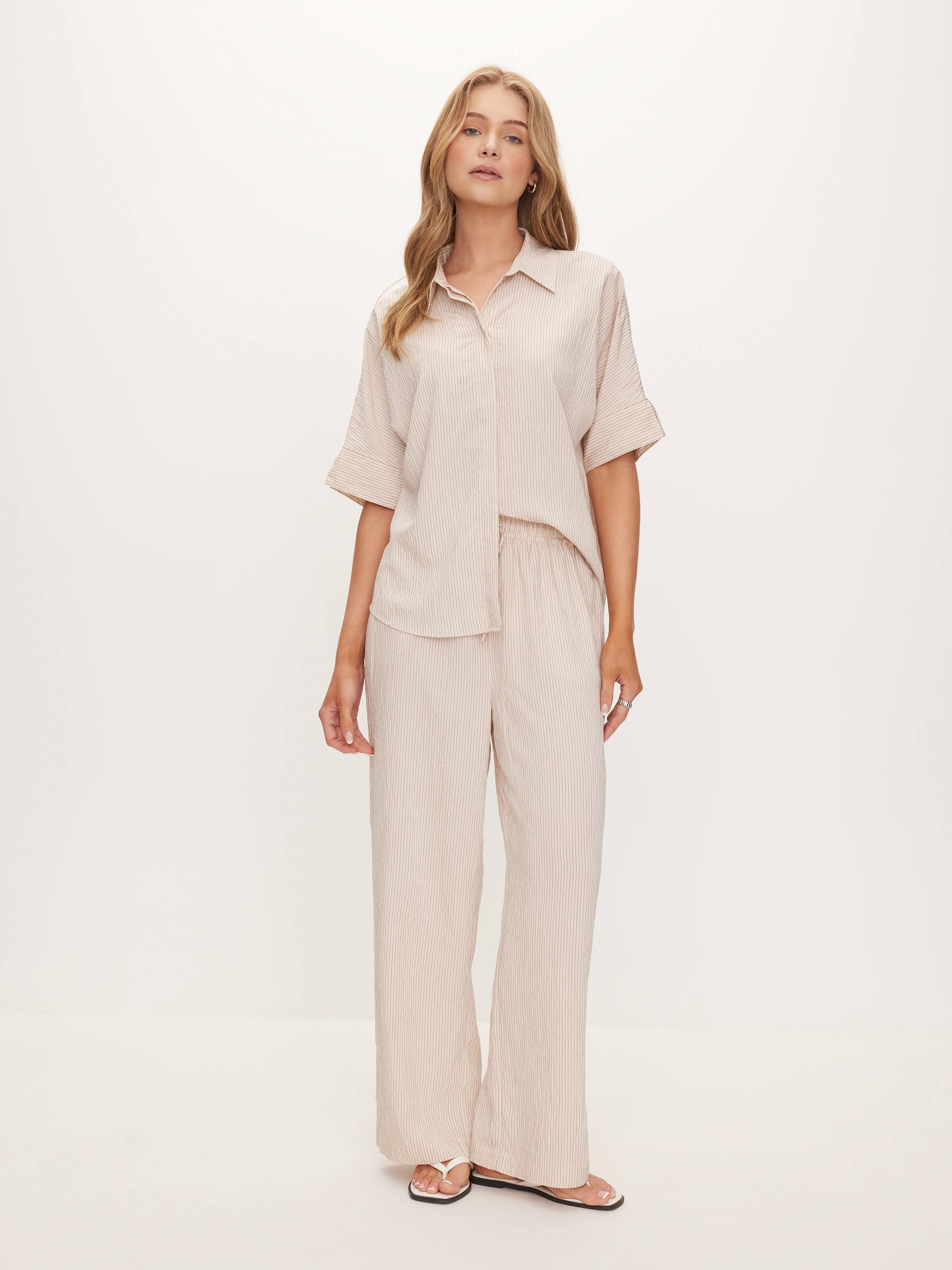 Lily Crinkle Short Sleeve Shirt