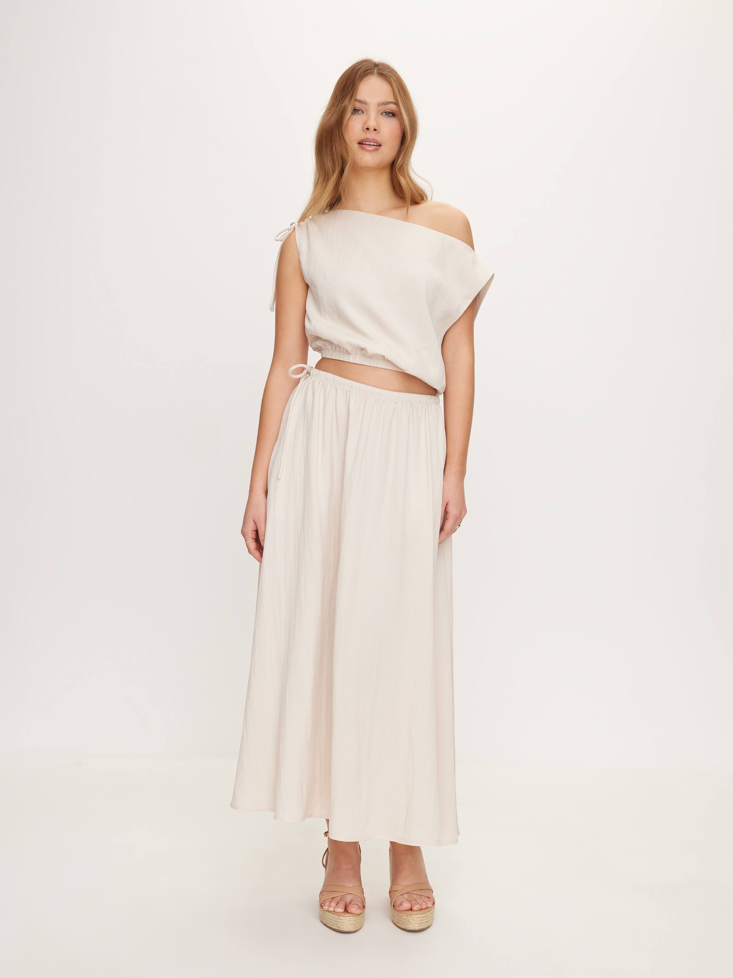 Cheska Asymmetrical Top