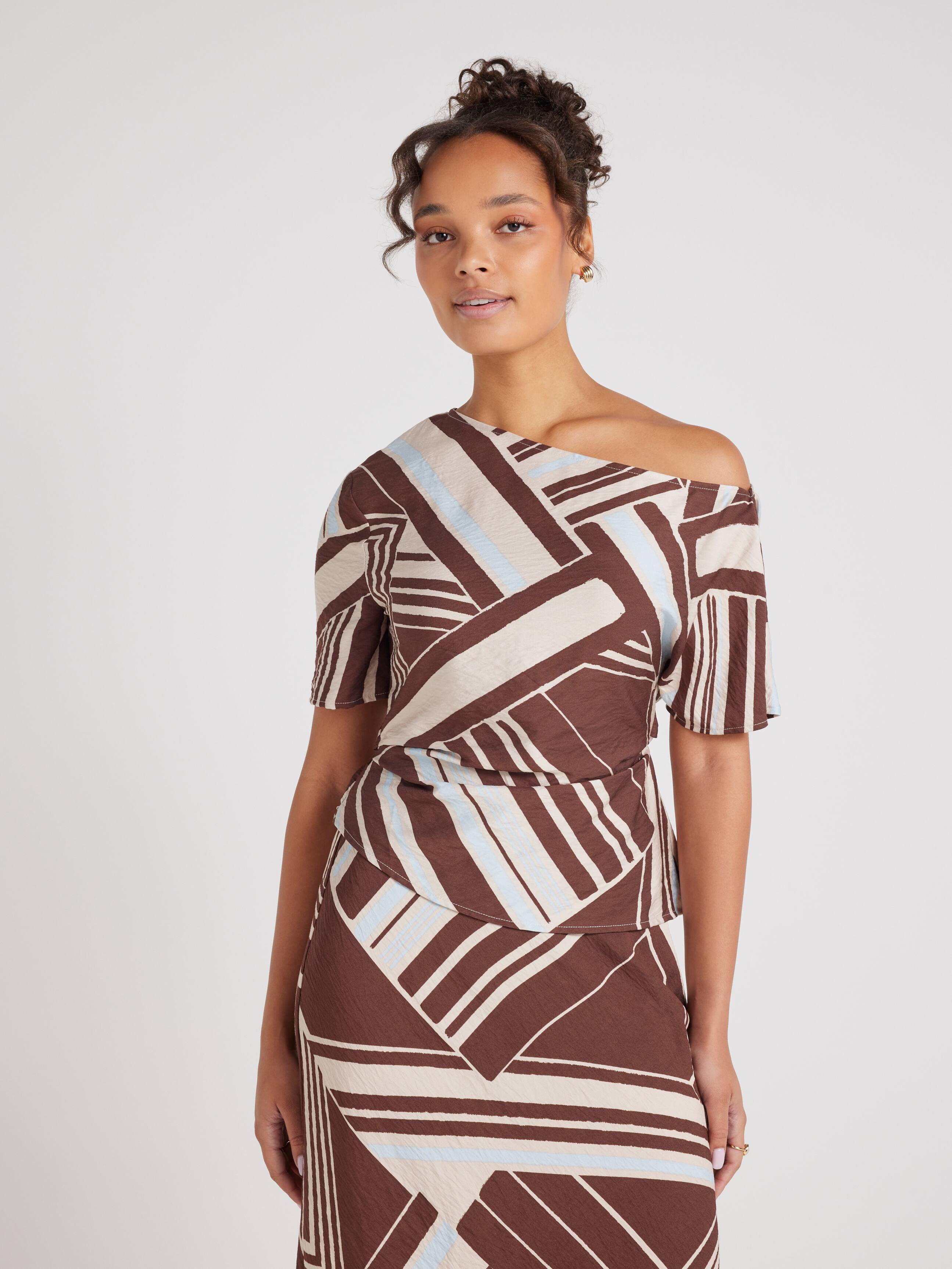 Kim Off Shoulder Top