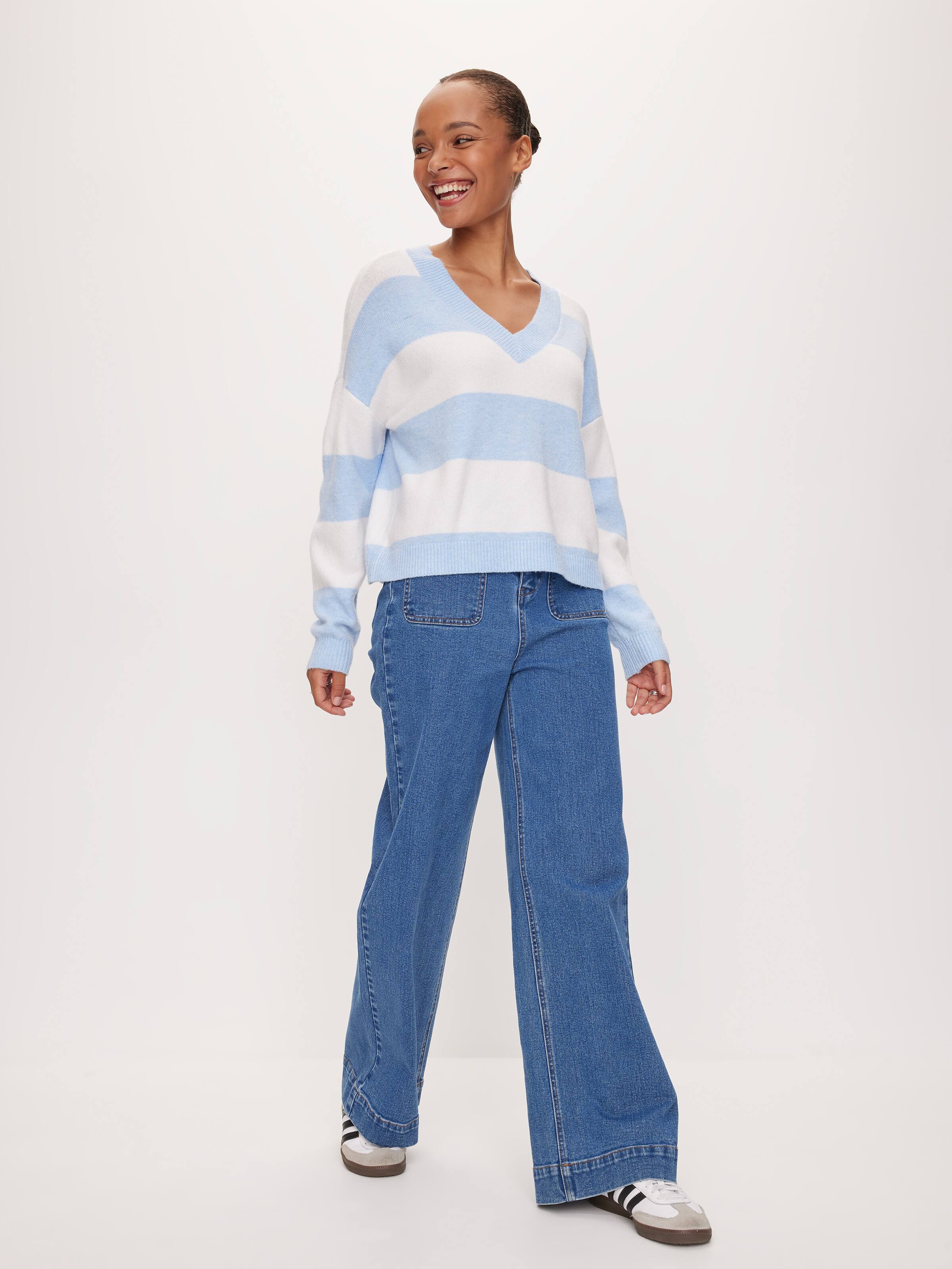 Molly Soft V-Neck Knit