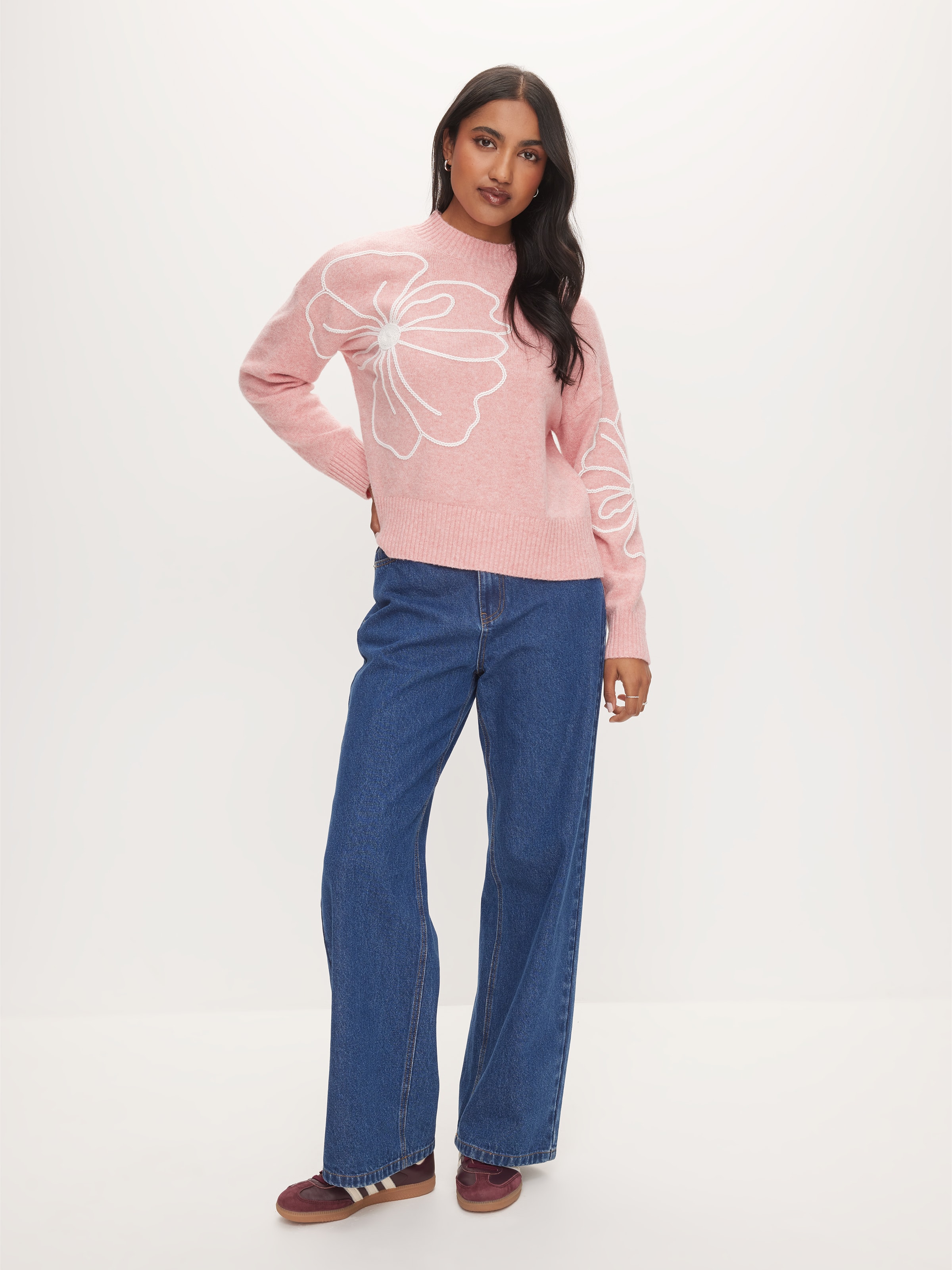 Flower Applique Long Sleeve Knit