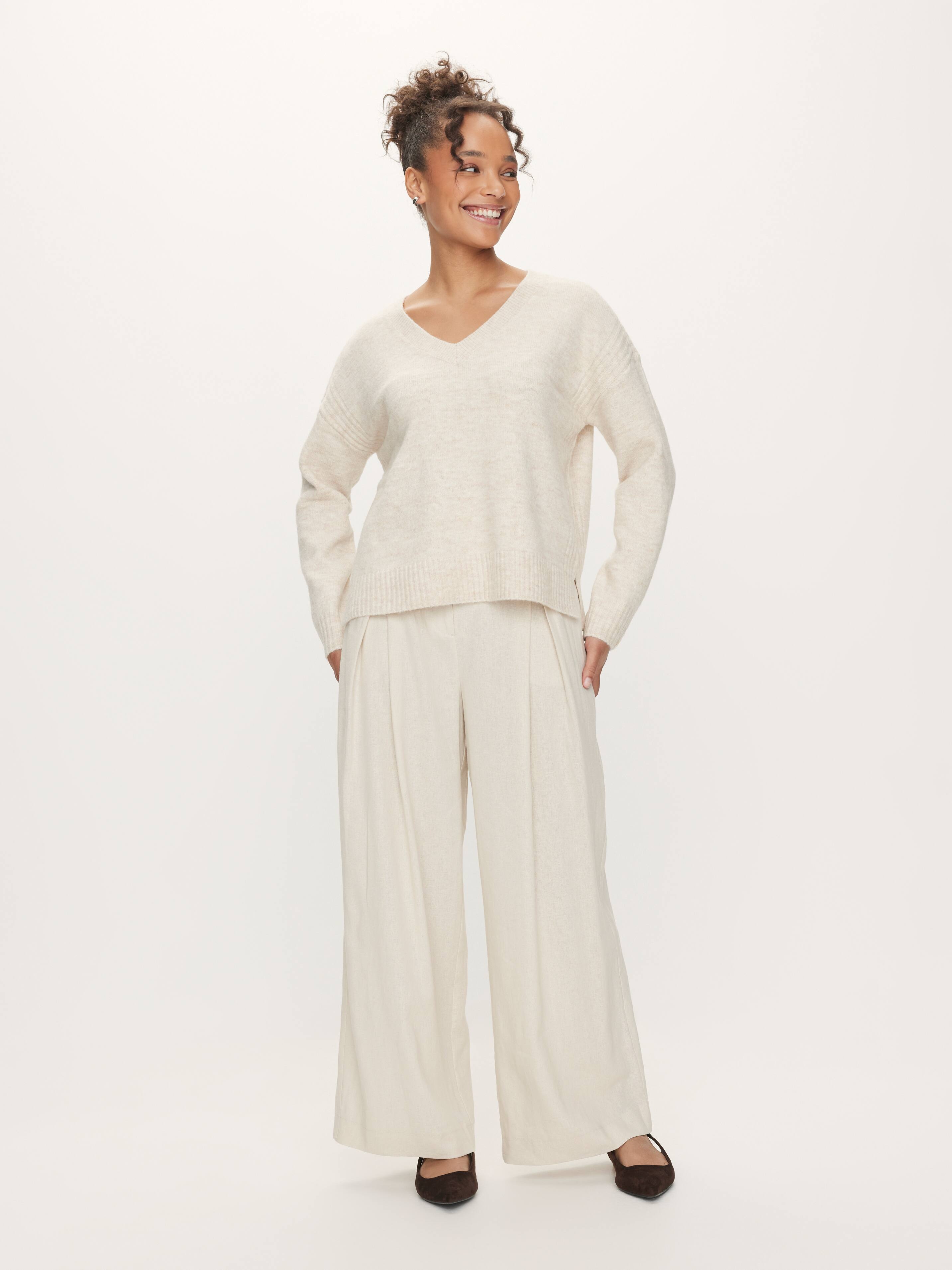 Astra V-Neck Relaxed Knit