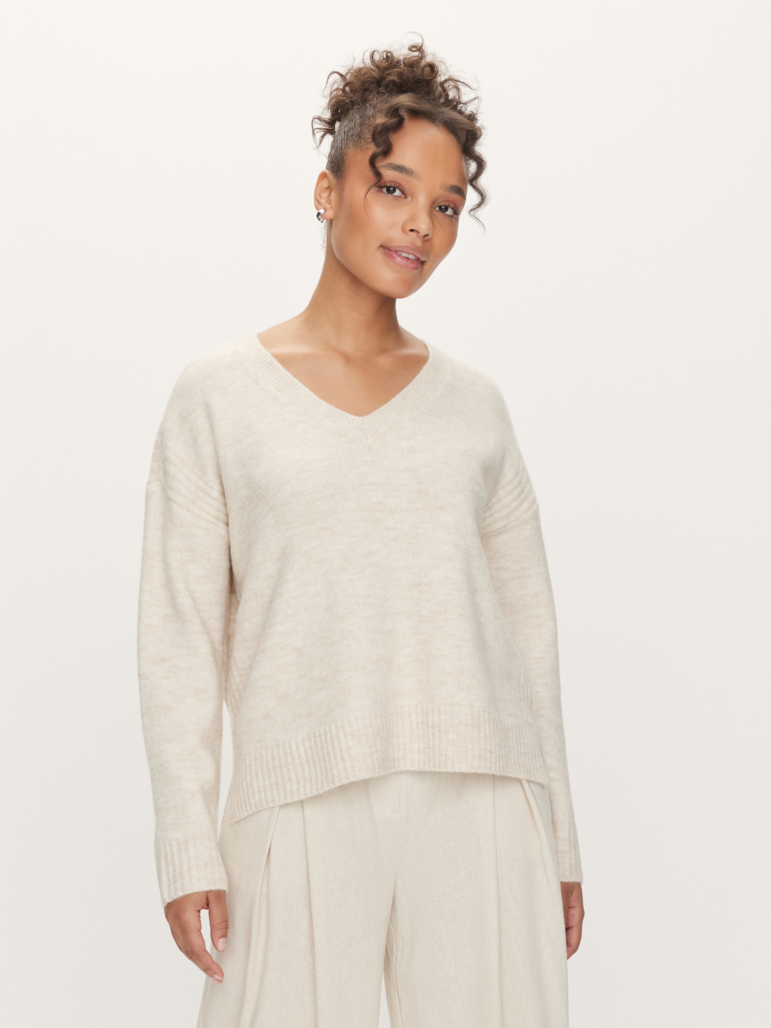 Astra V-Neck Relaxed Knit