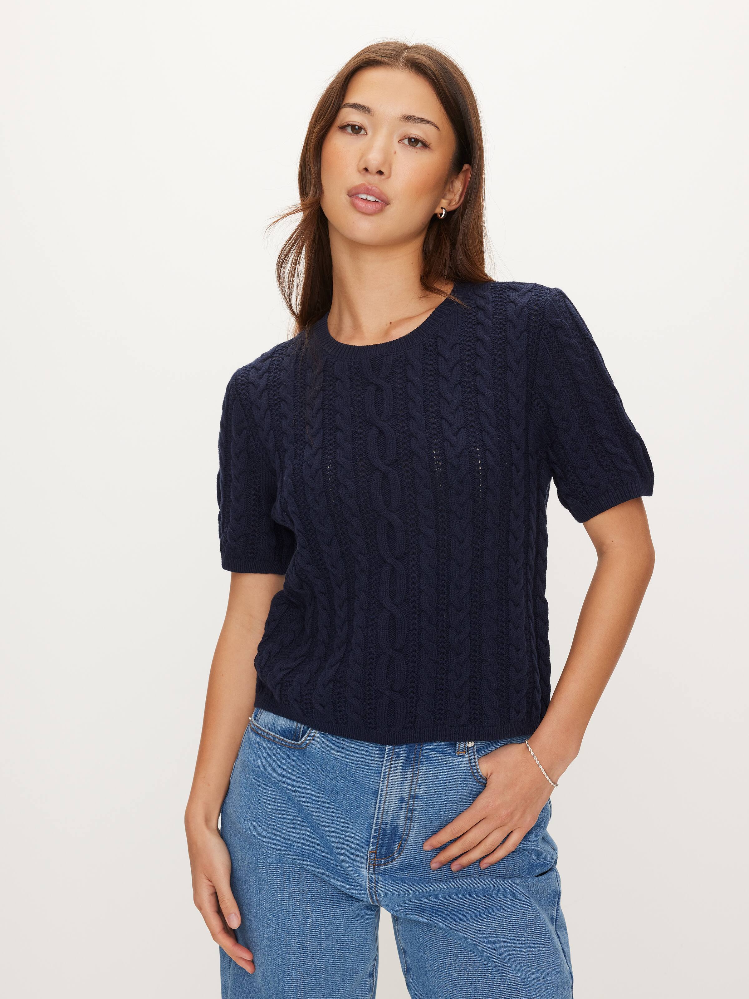 Alba Cable Knit