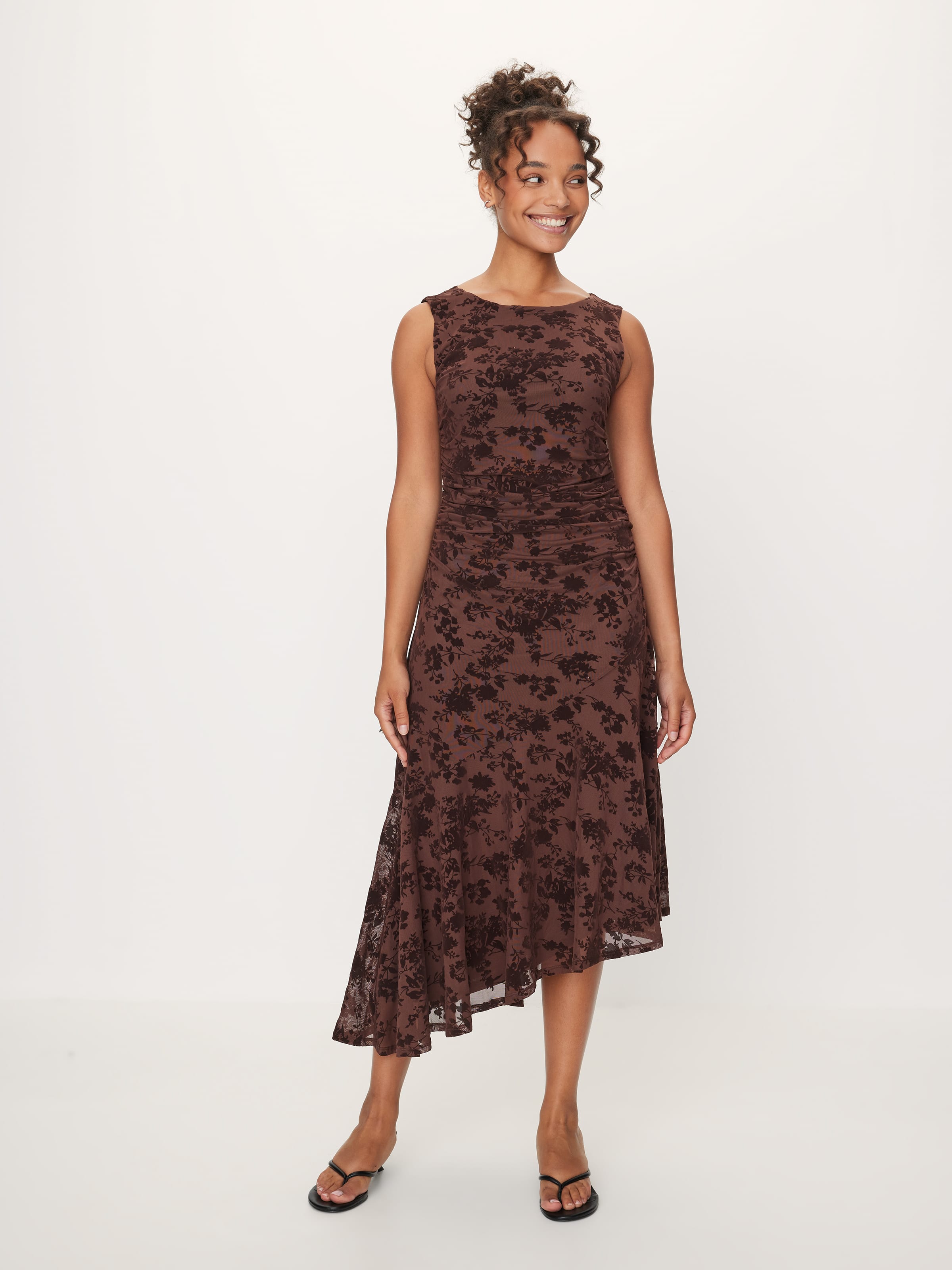 Juni Short Sleeve Mesh Midi Dress