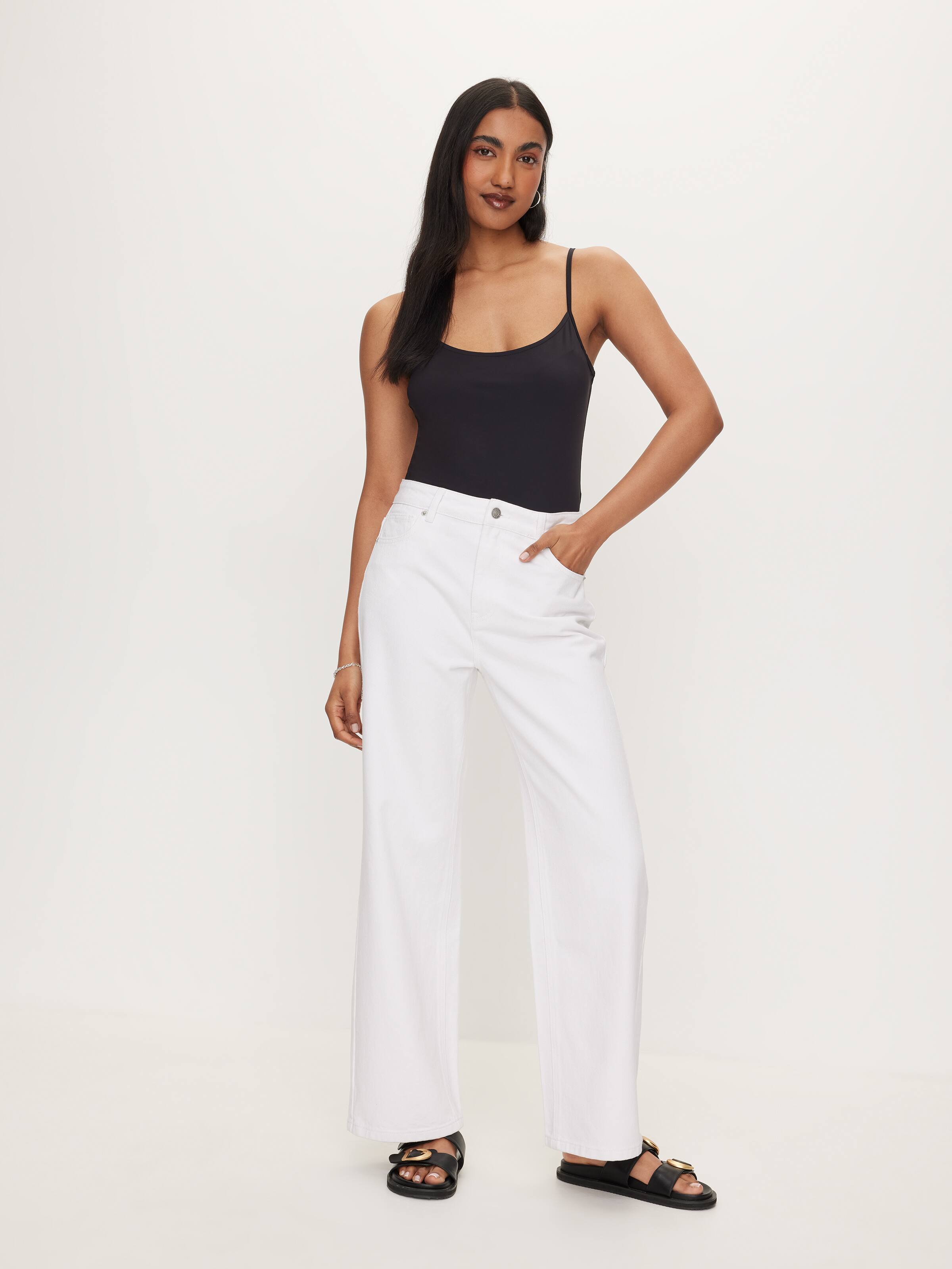 Rae Wide Leg Jean