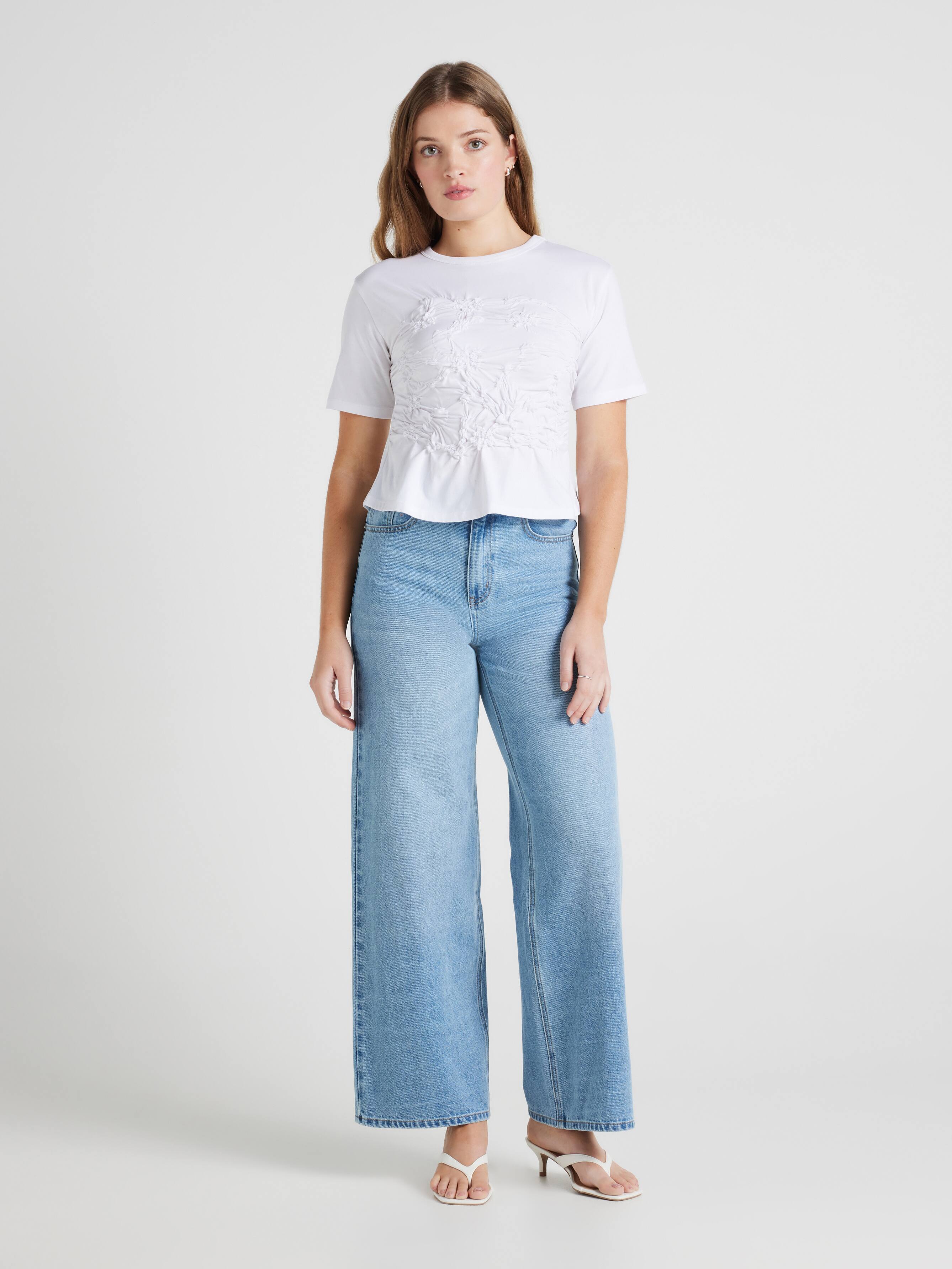 Luna Twist T-Shirt