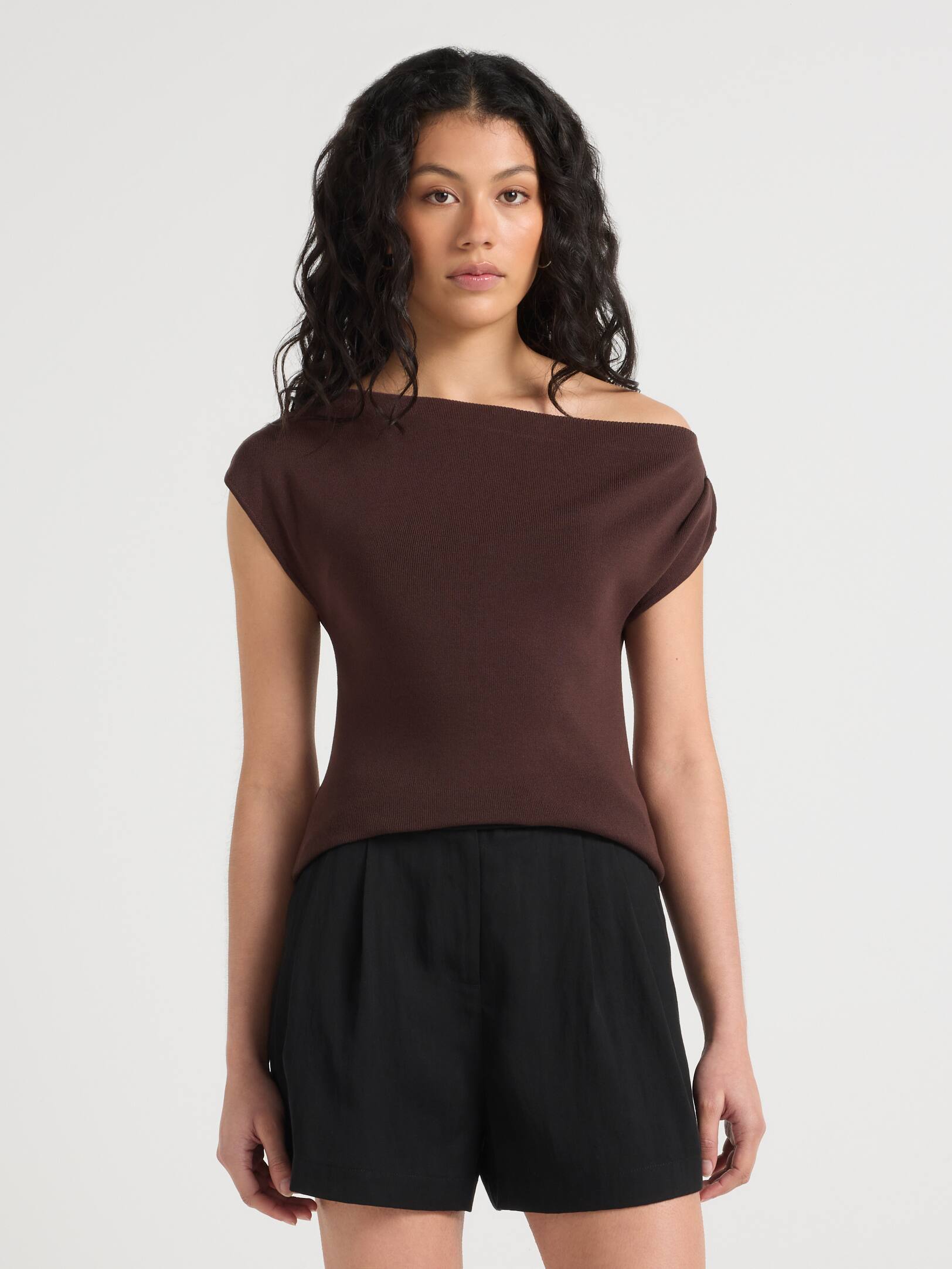 Charlotte Rib Assymmetric Top