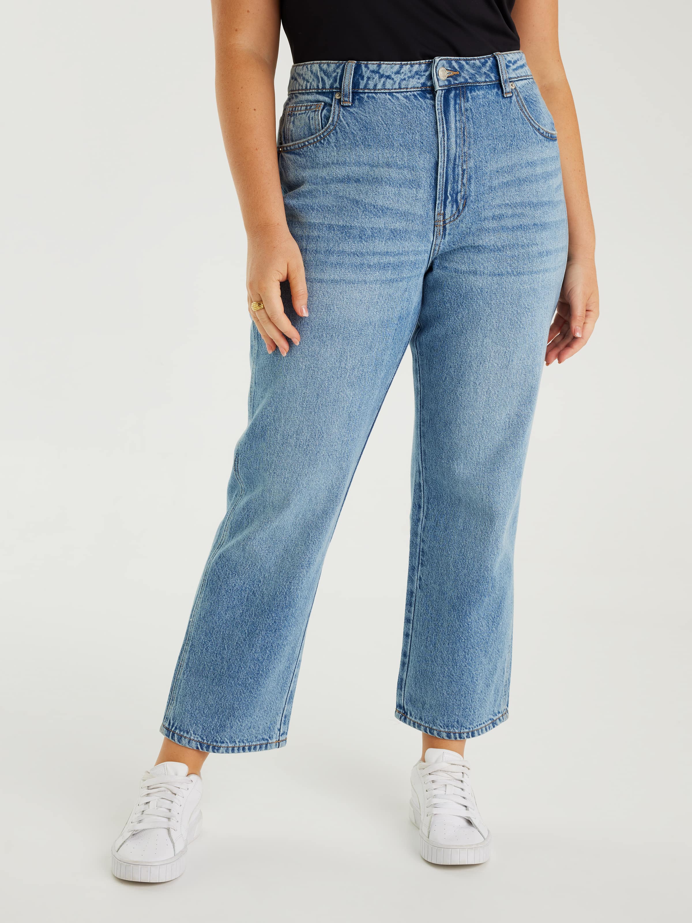 Wren Ridgid Straight Jeans