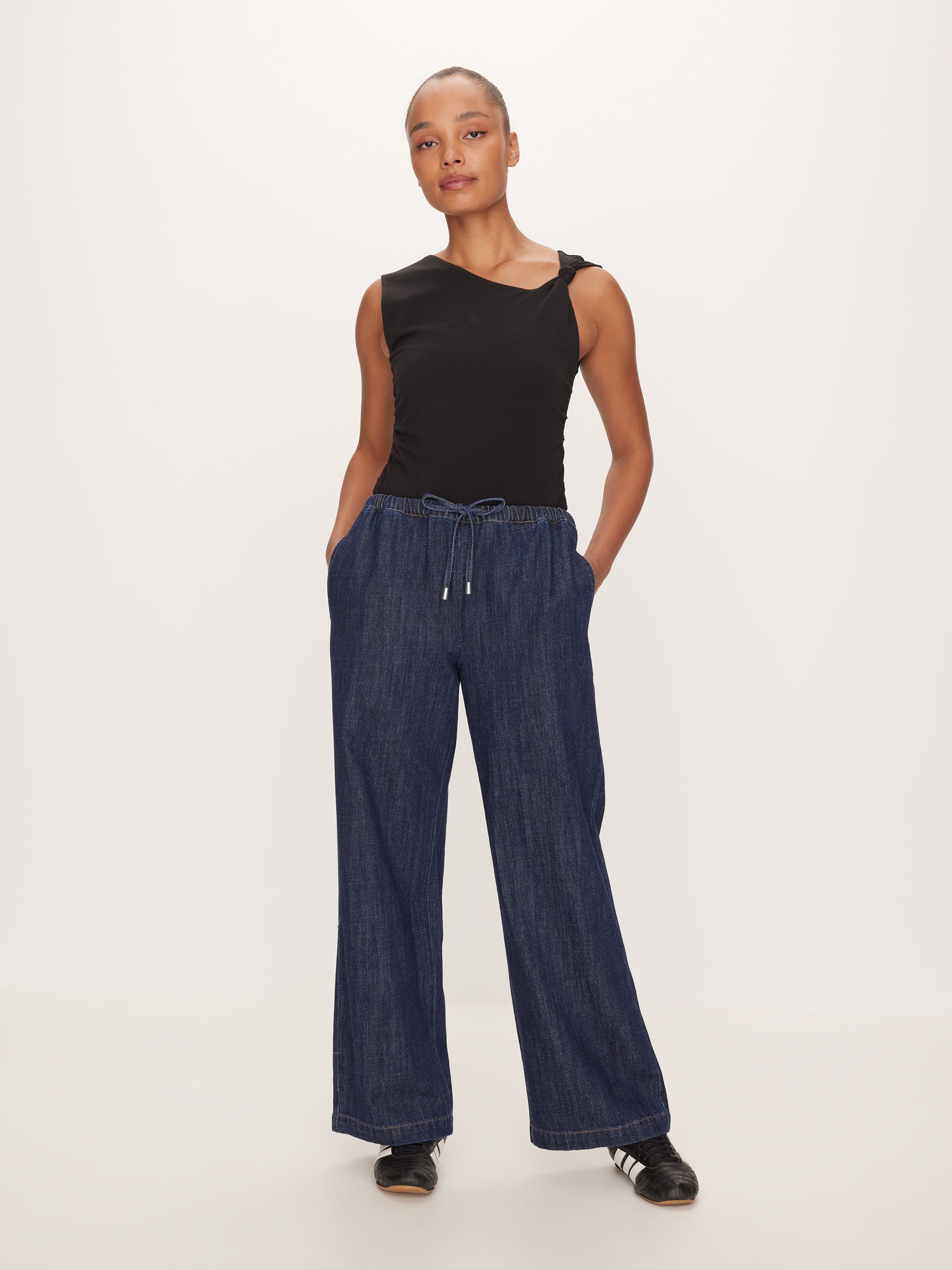 Ryann Elastic Waist Jean