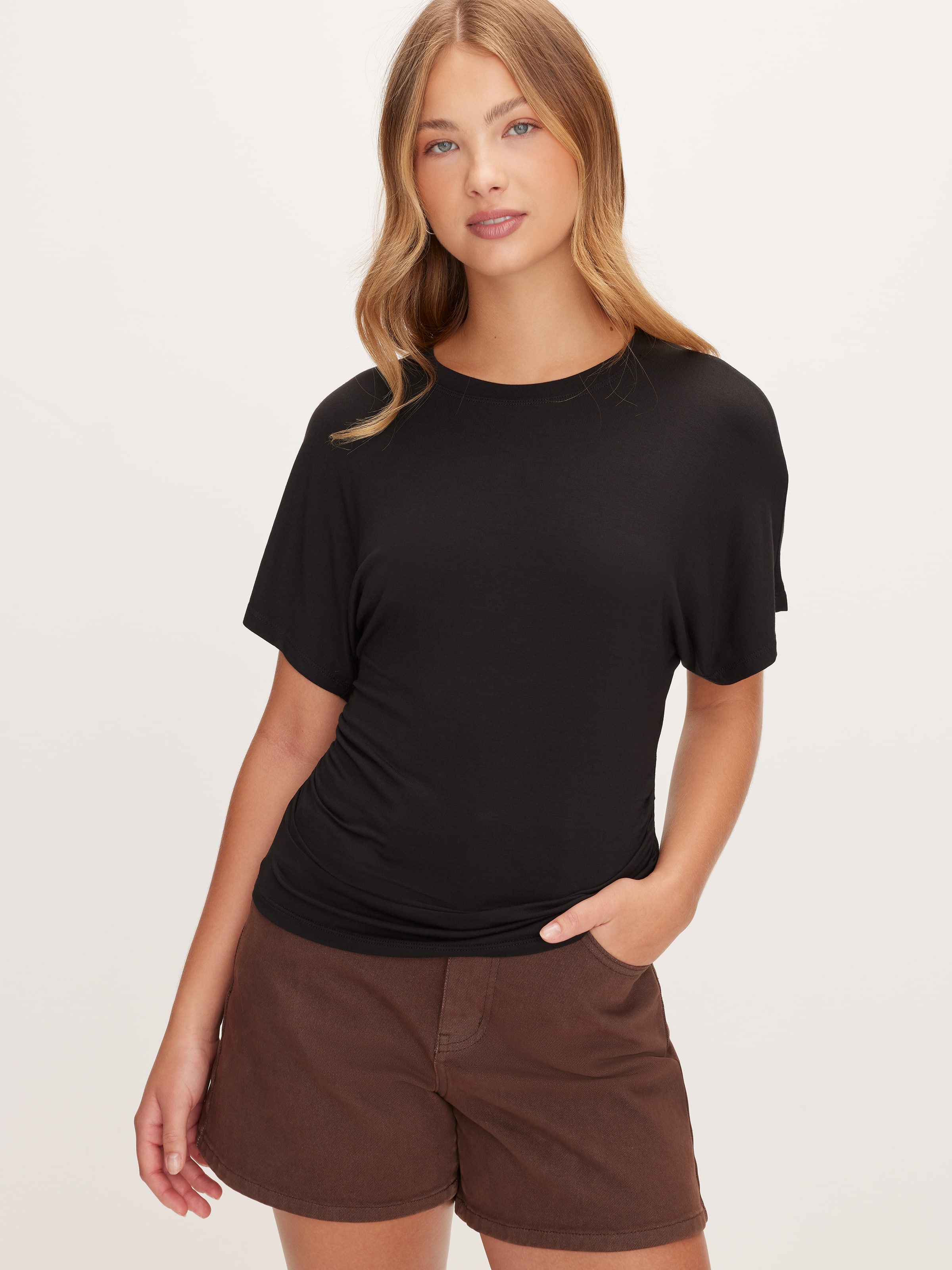 Extended Sleeve Cinched Top