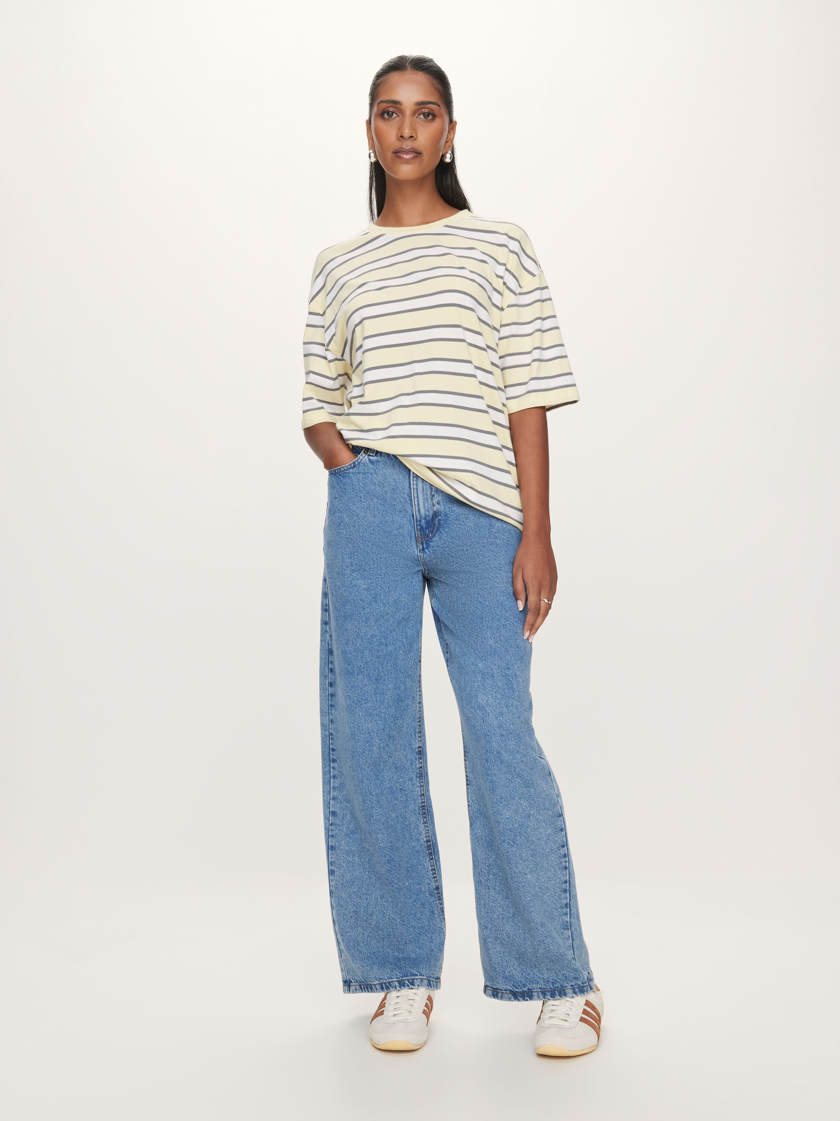 Relaxed Oversized Tee