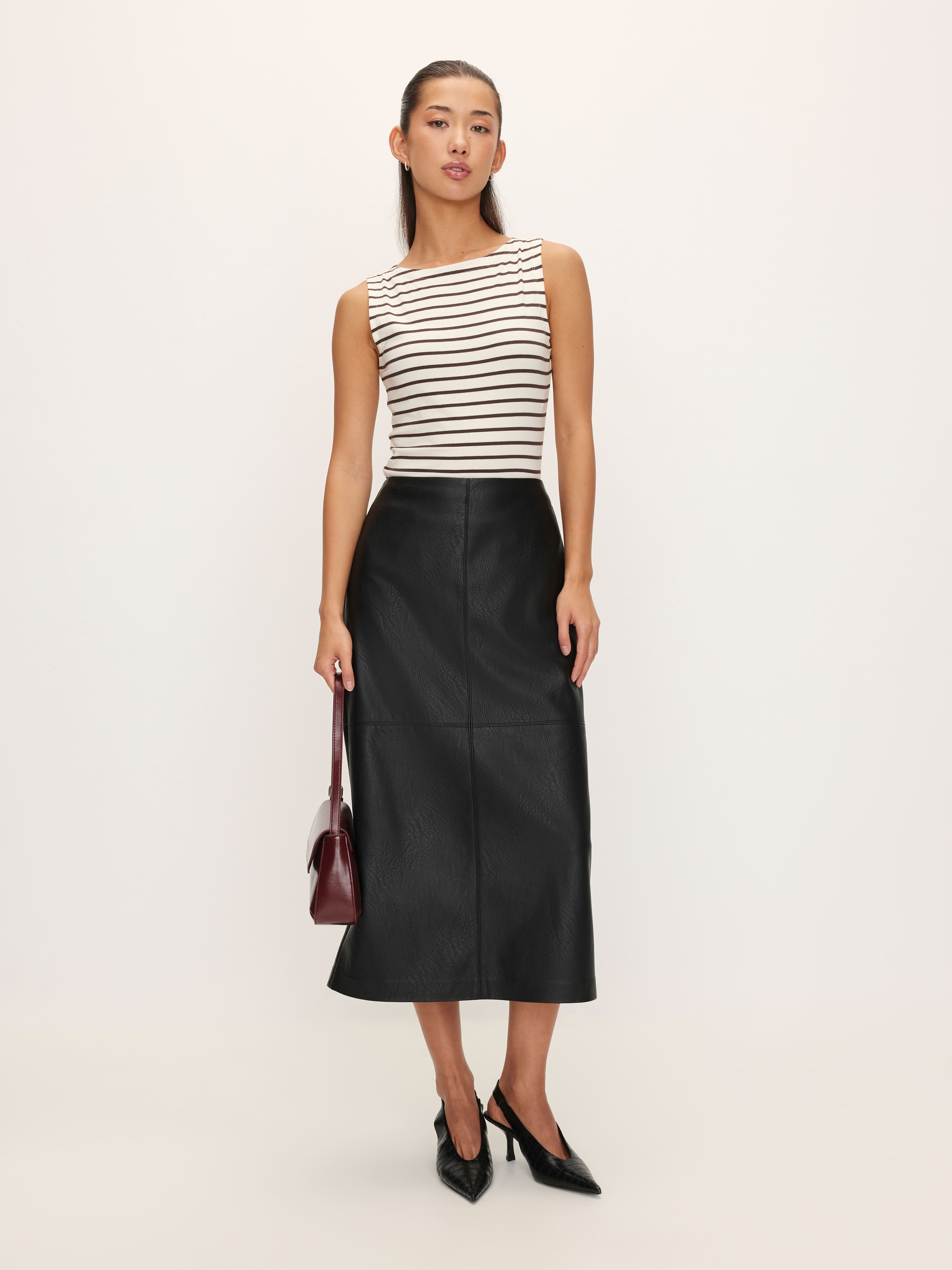 Boatneck Tank