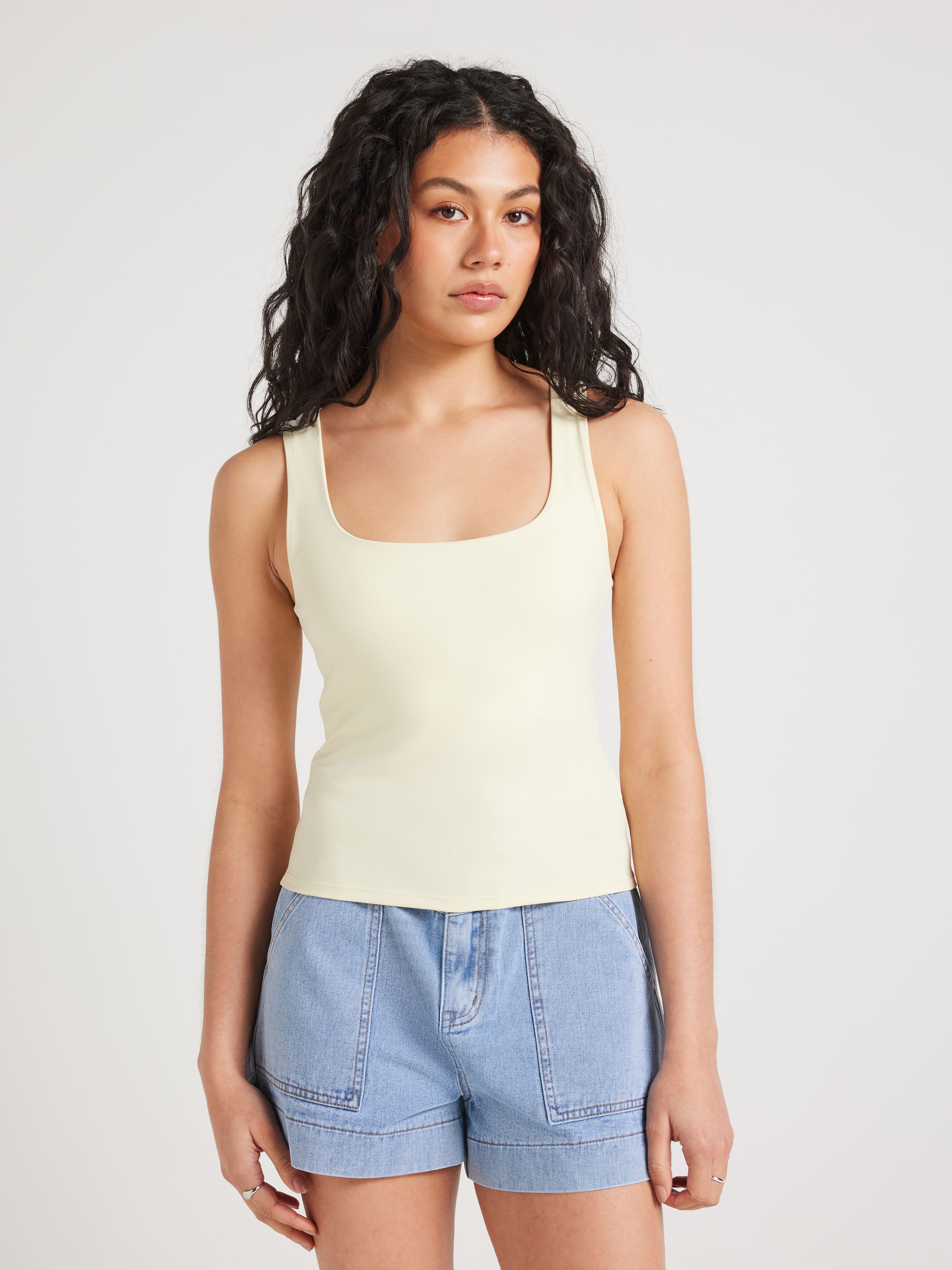 V Butter Soft Scoop Tank