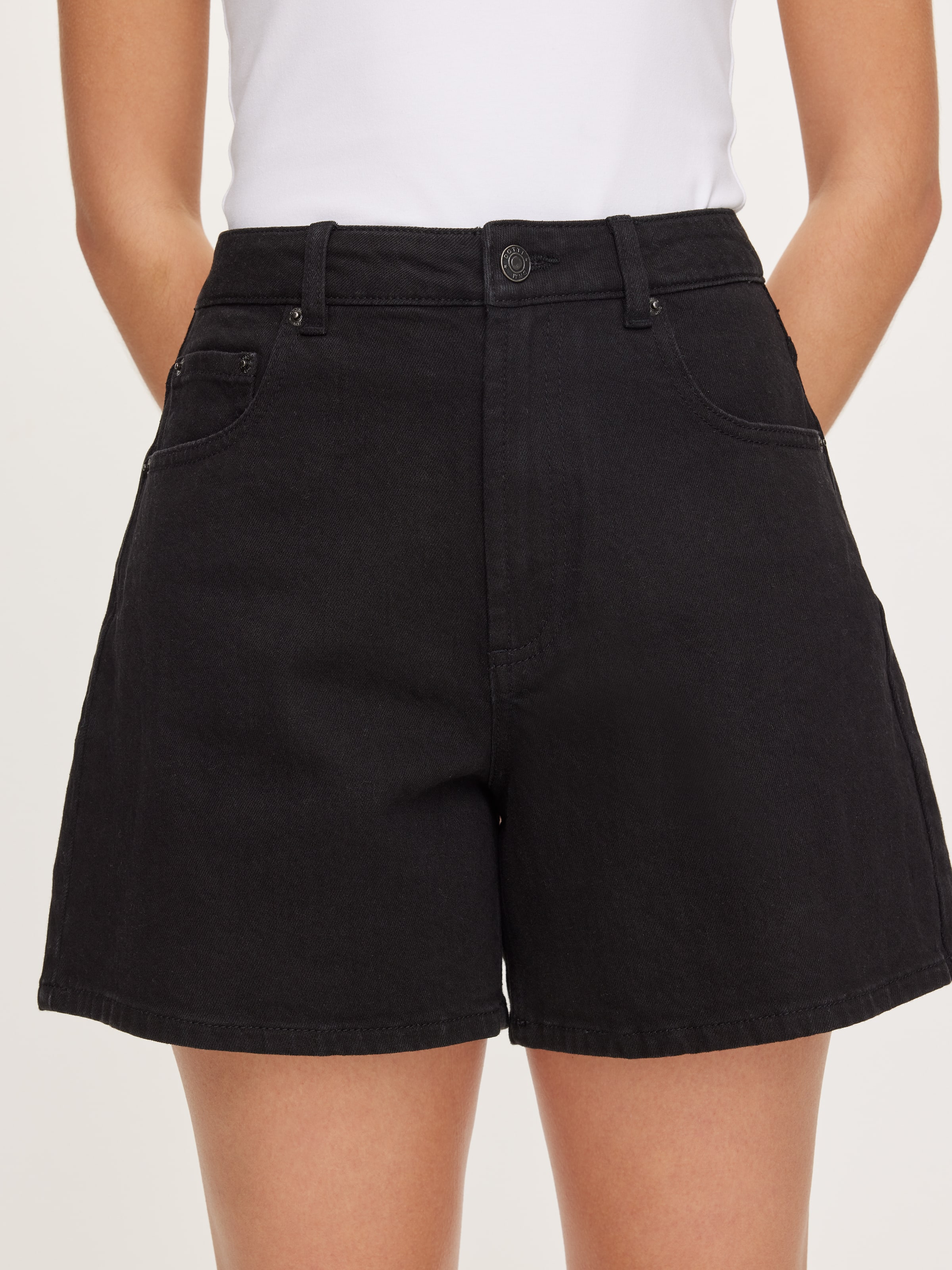 Addison Aline Short
