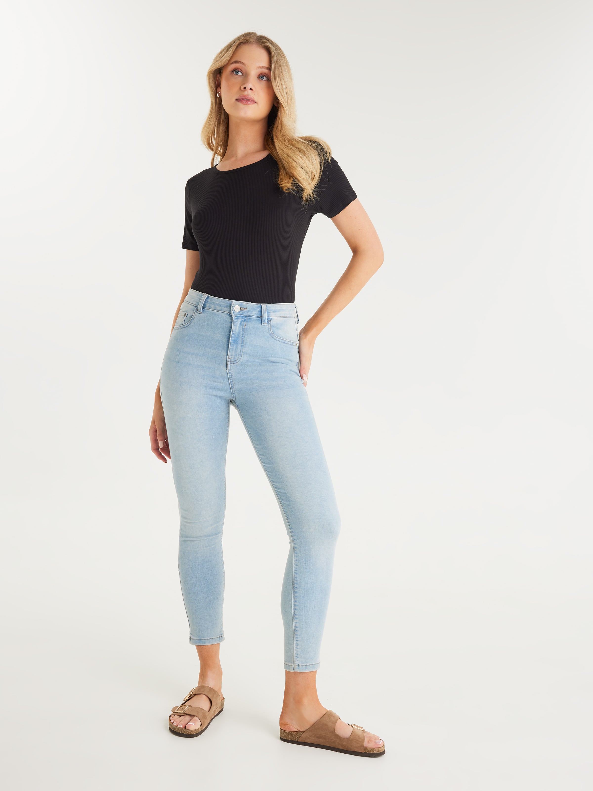 Harper Highrise Cropped Jean