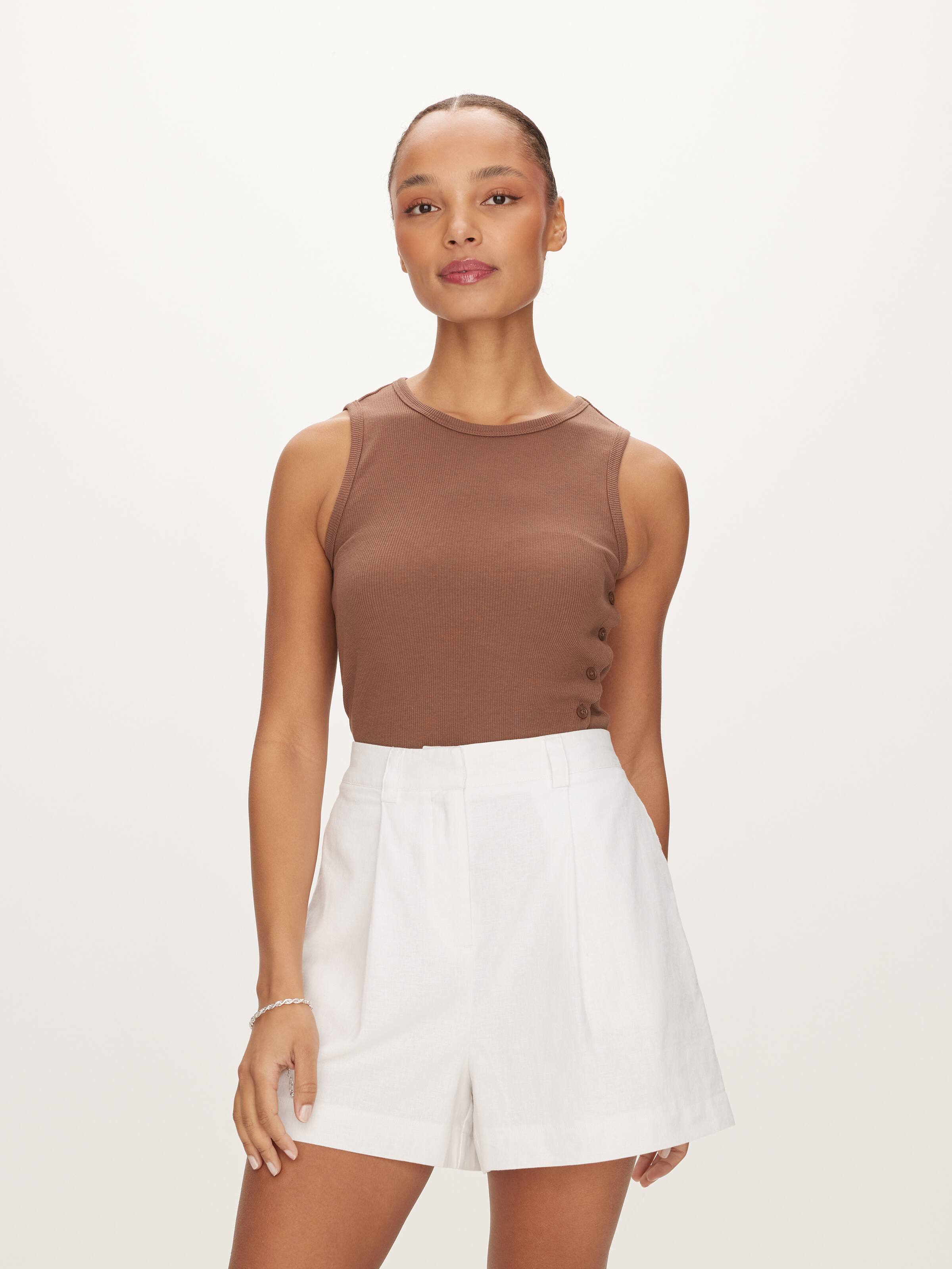 Adele Linen Blend Short