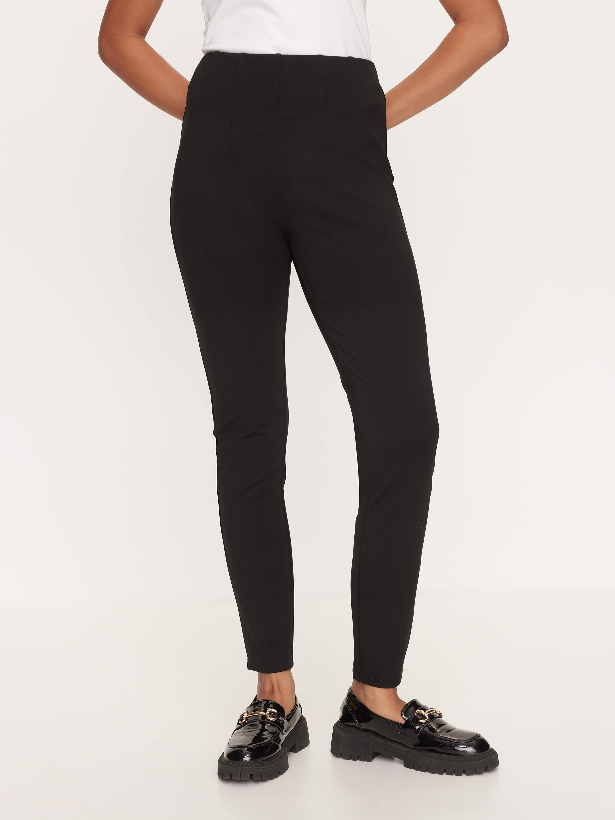 Double Dart Knit Leg