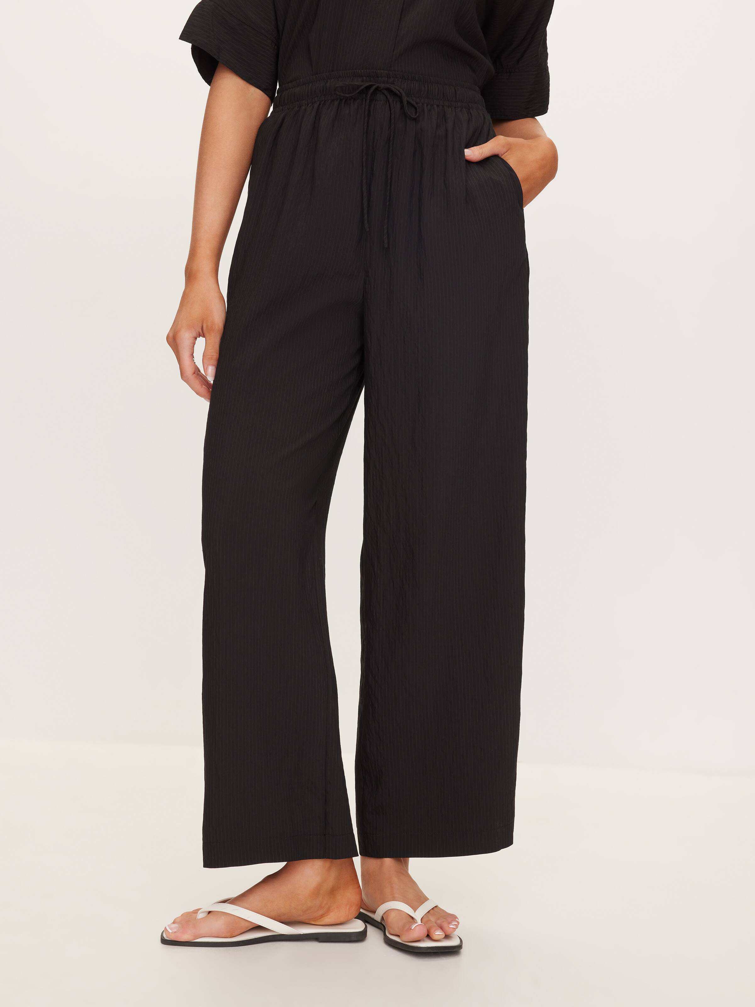 Lily Crinkle Pant