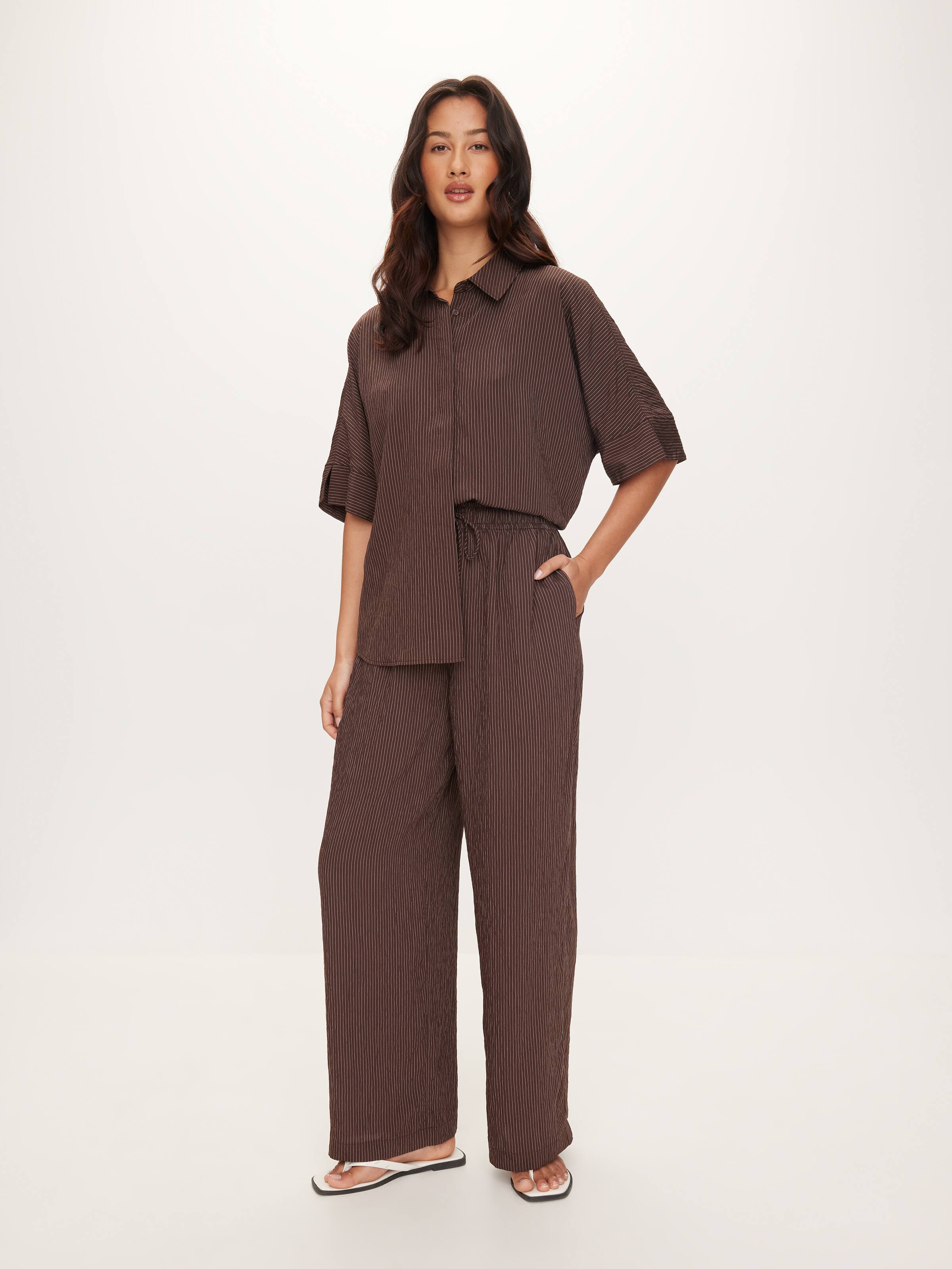 Lily Crinkle Pant