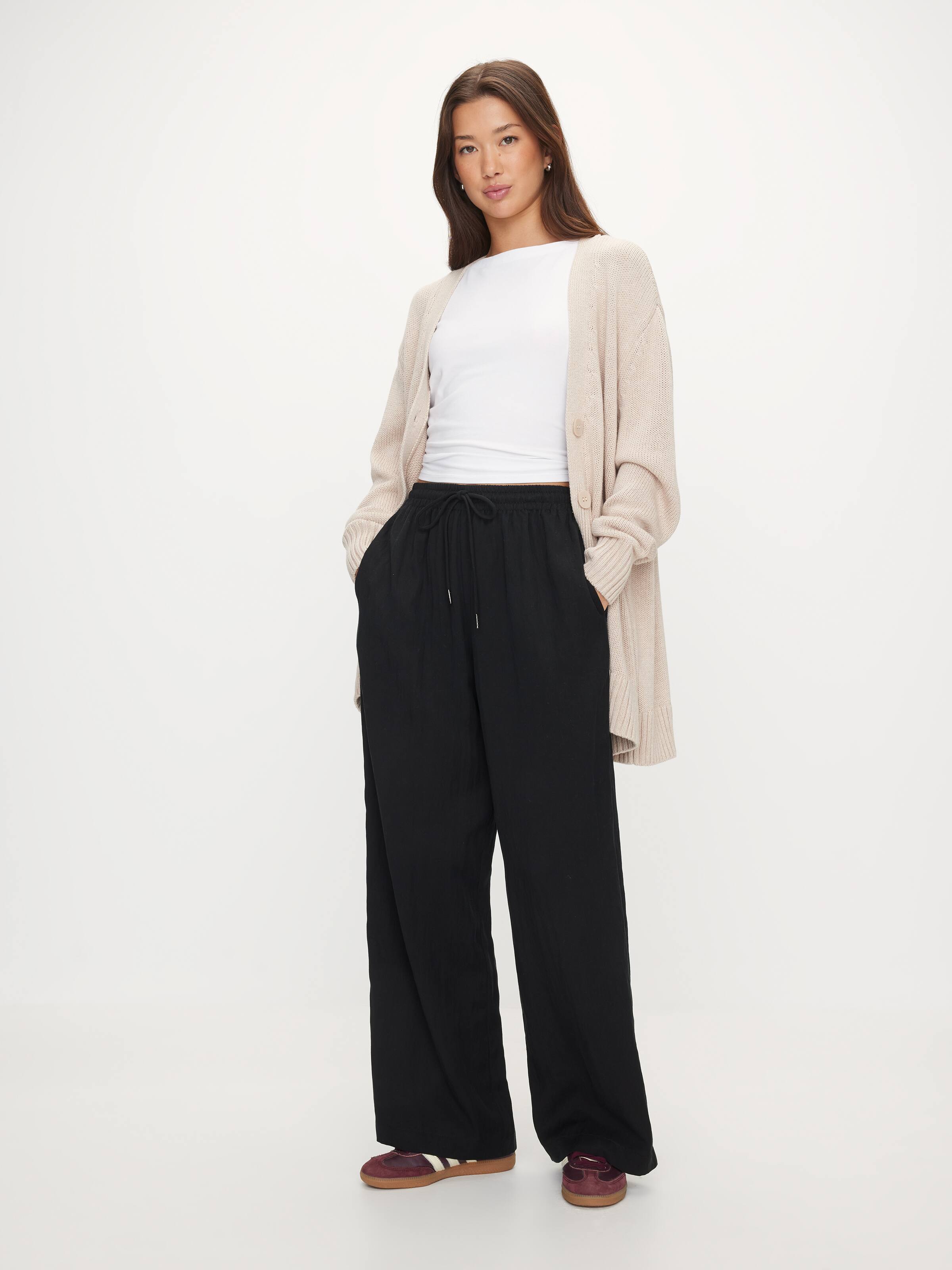 Camellia Tie Waist Pant