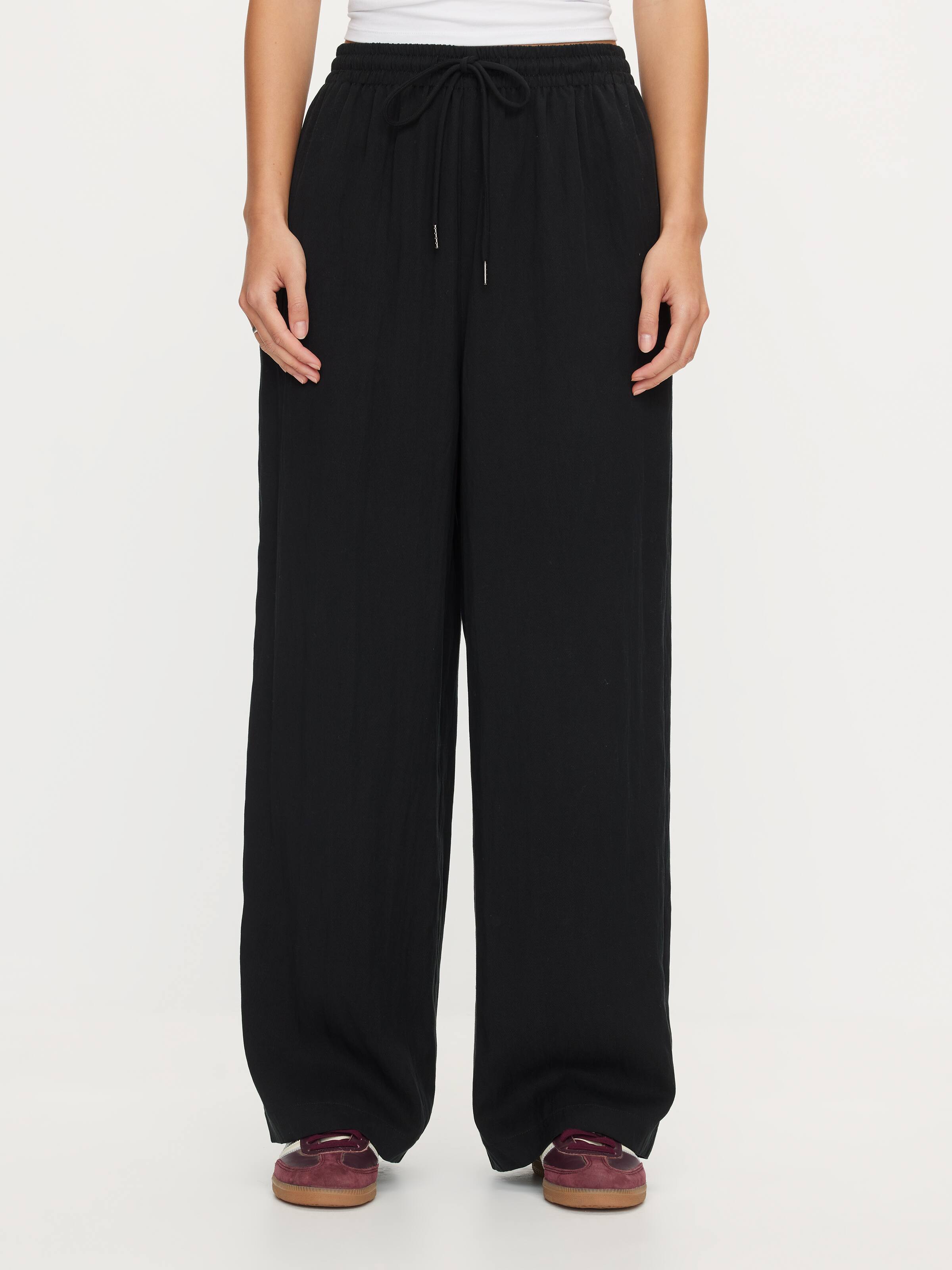 Camellia Tie Waist Pant