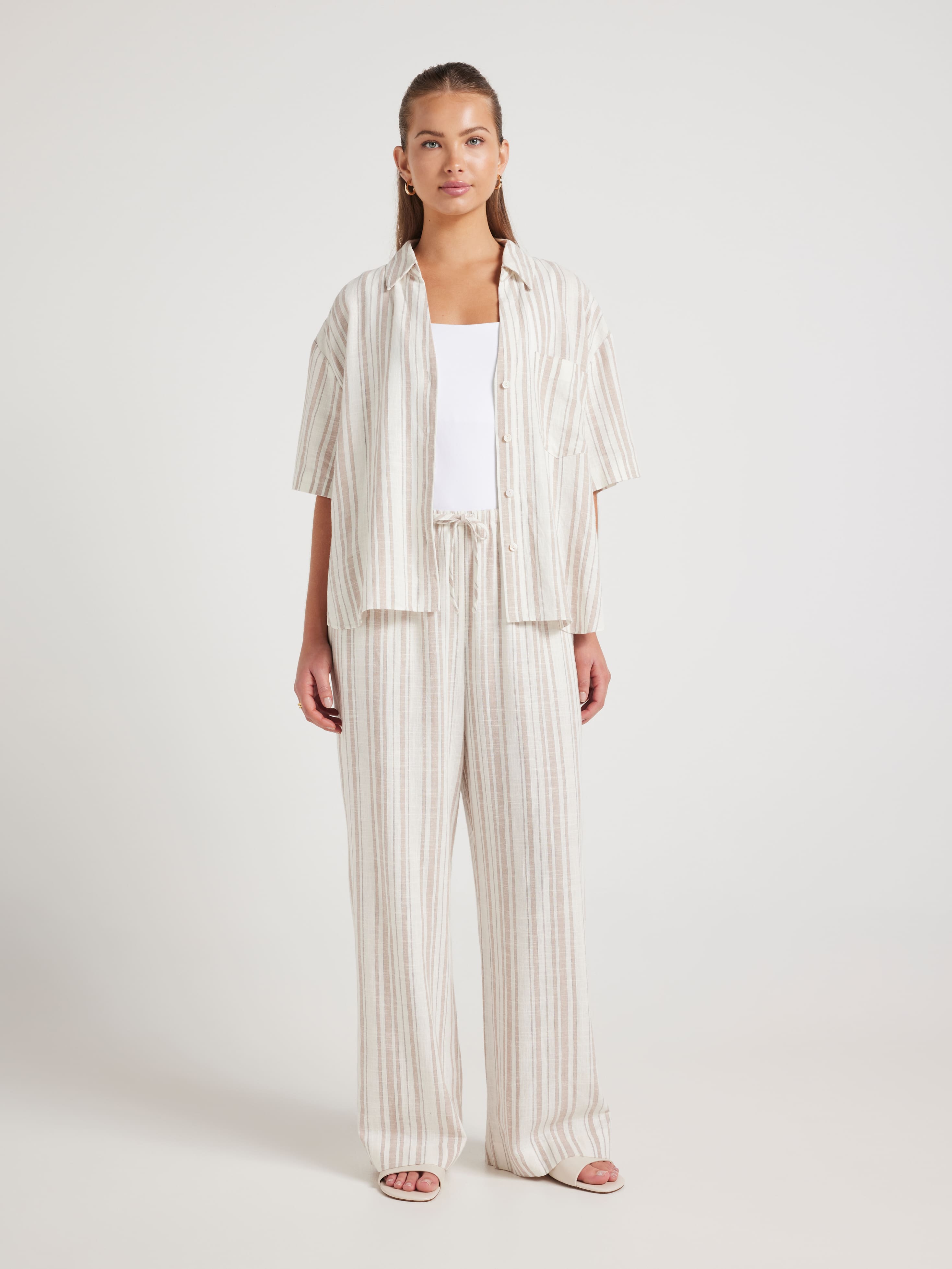 Posy Linen Blend Wide Leg Pant