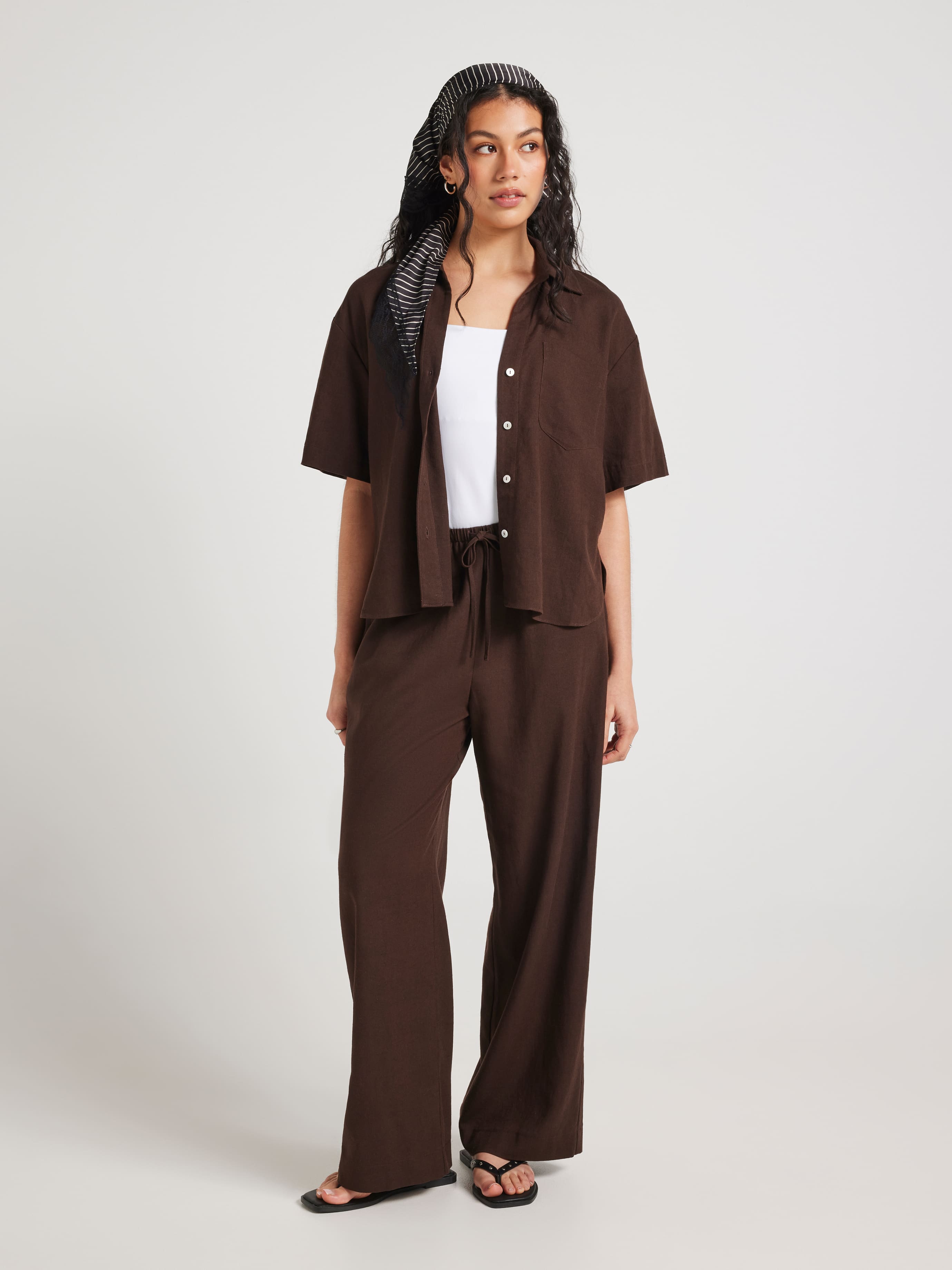 Posy Linen Blend Wide Leg Pant