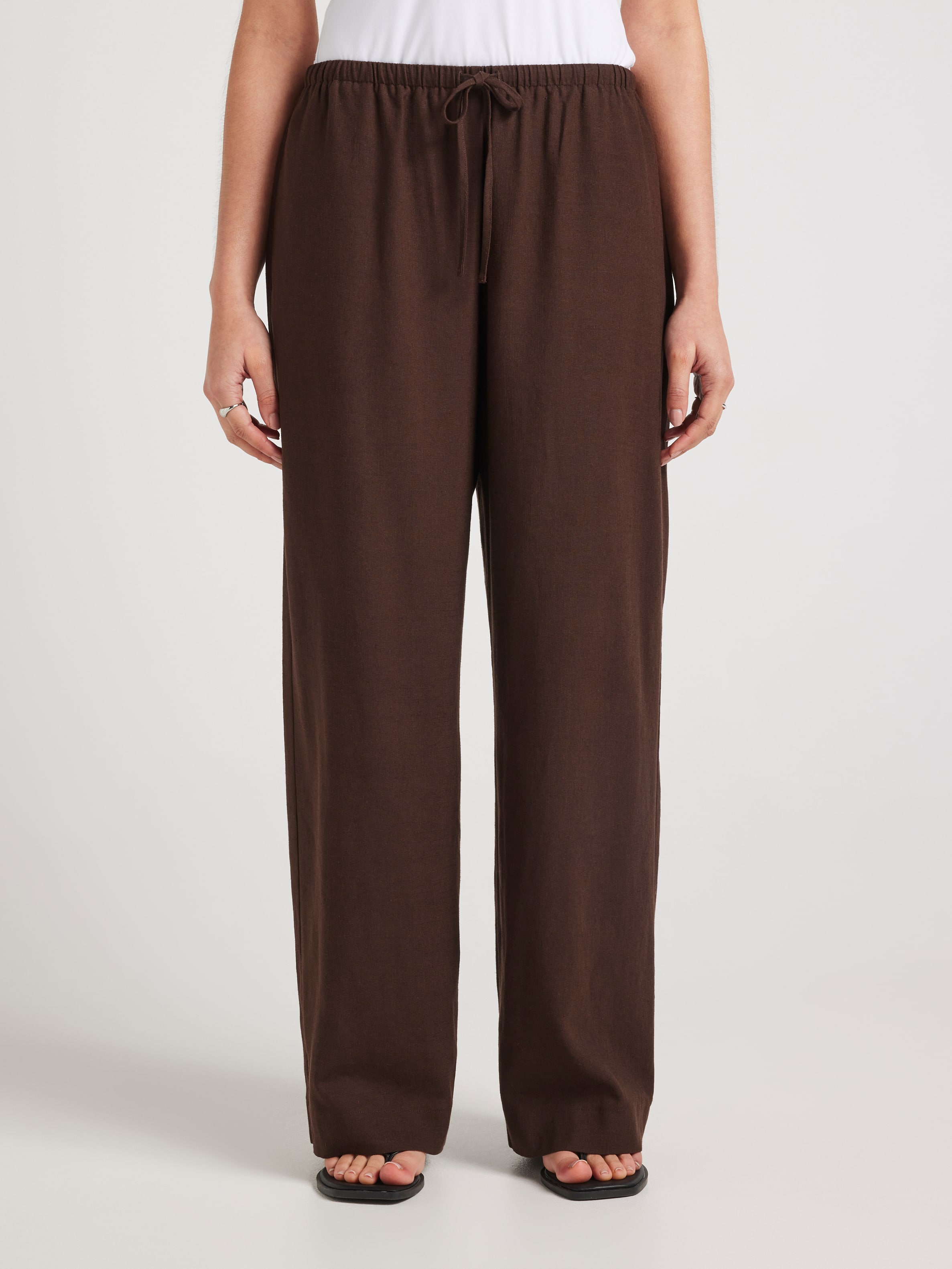 Posy Linen Blend Wide Leg Pant