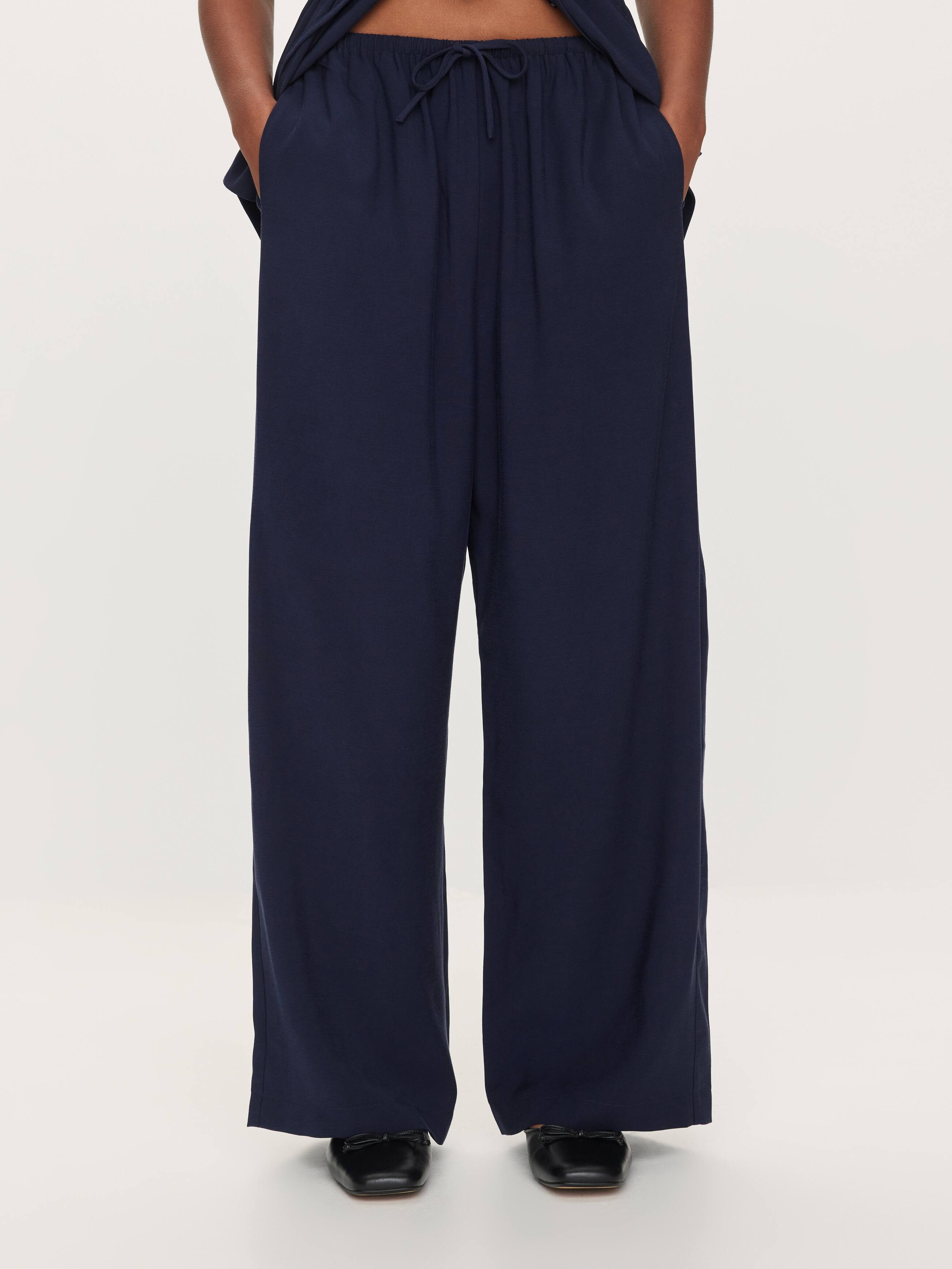 Hilary Tie Waist Pant