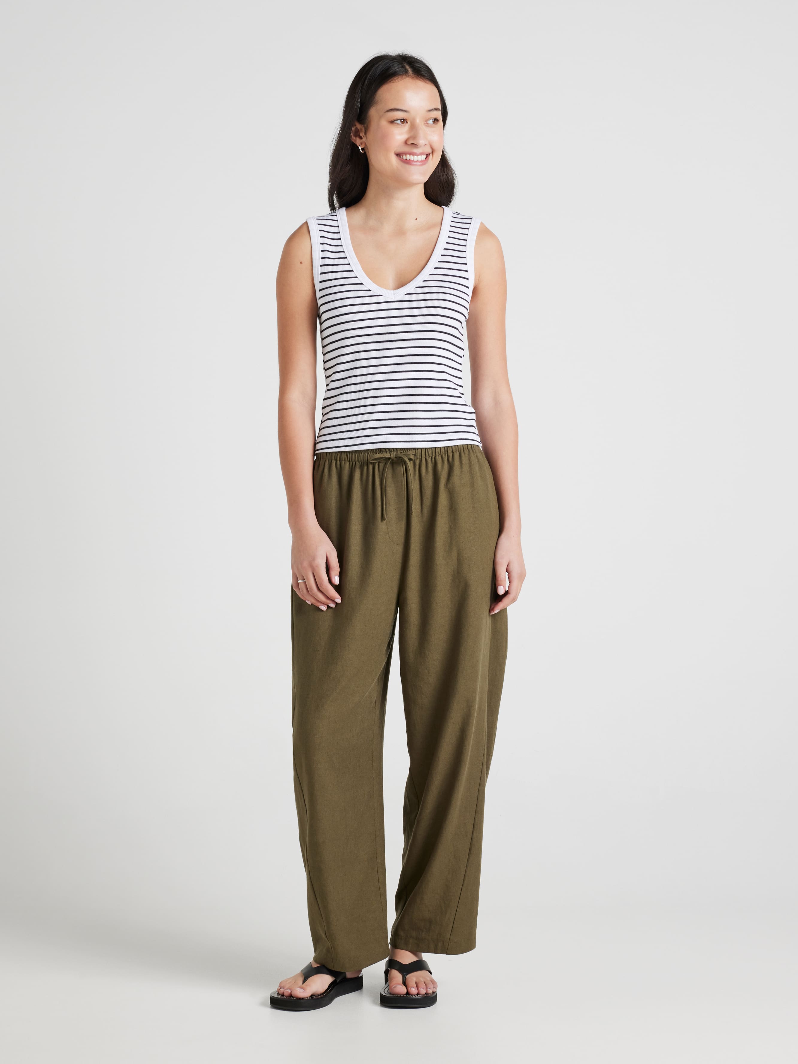 Blake Linen Blend Barrel Leg Pants