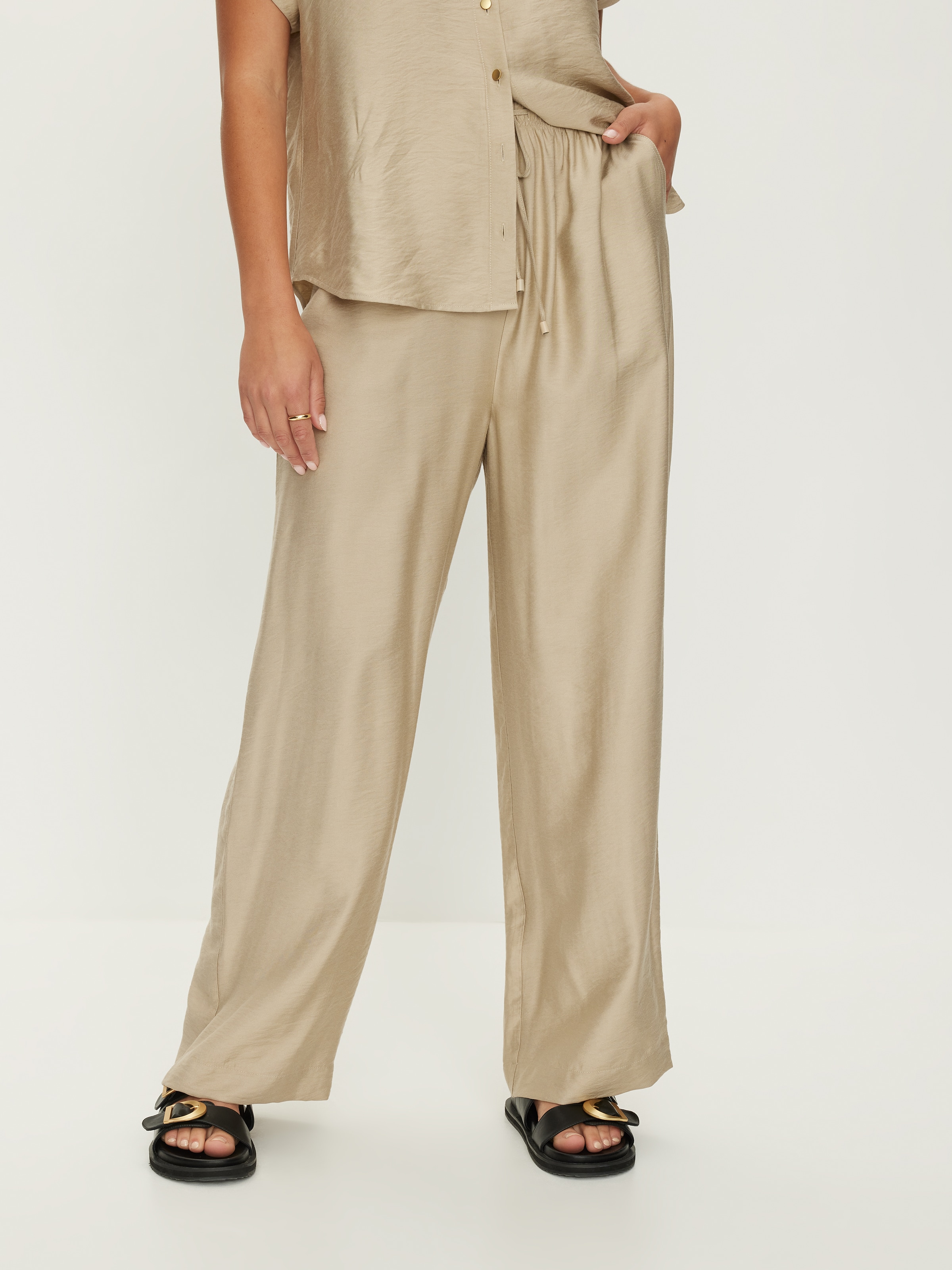 Remi Relaxed Pant