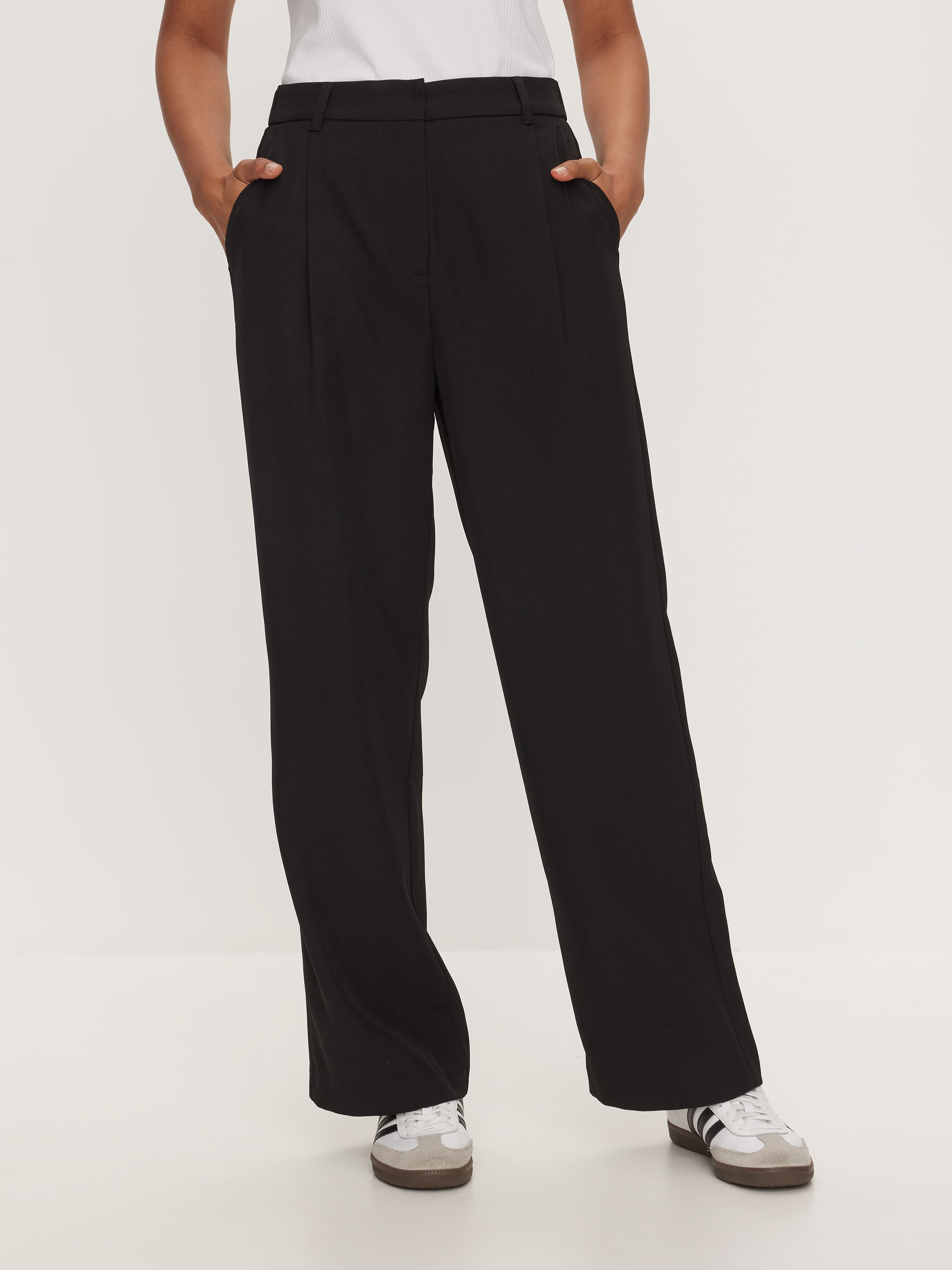 Cara Straight Leg Pant