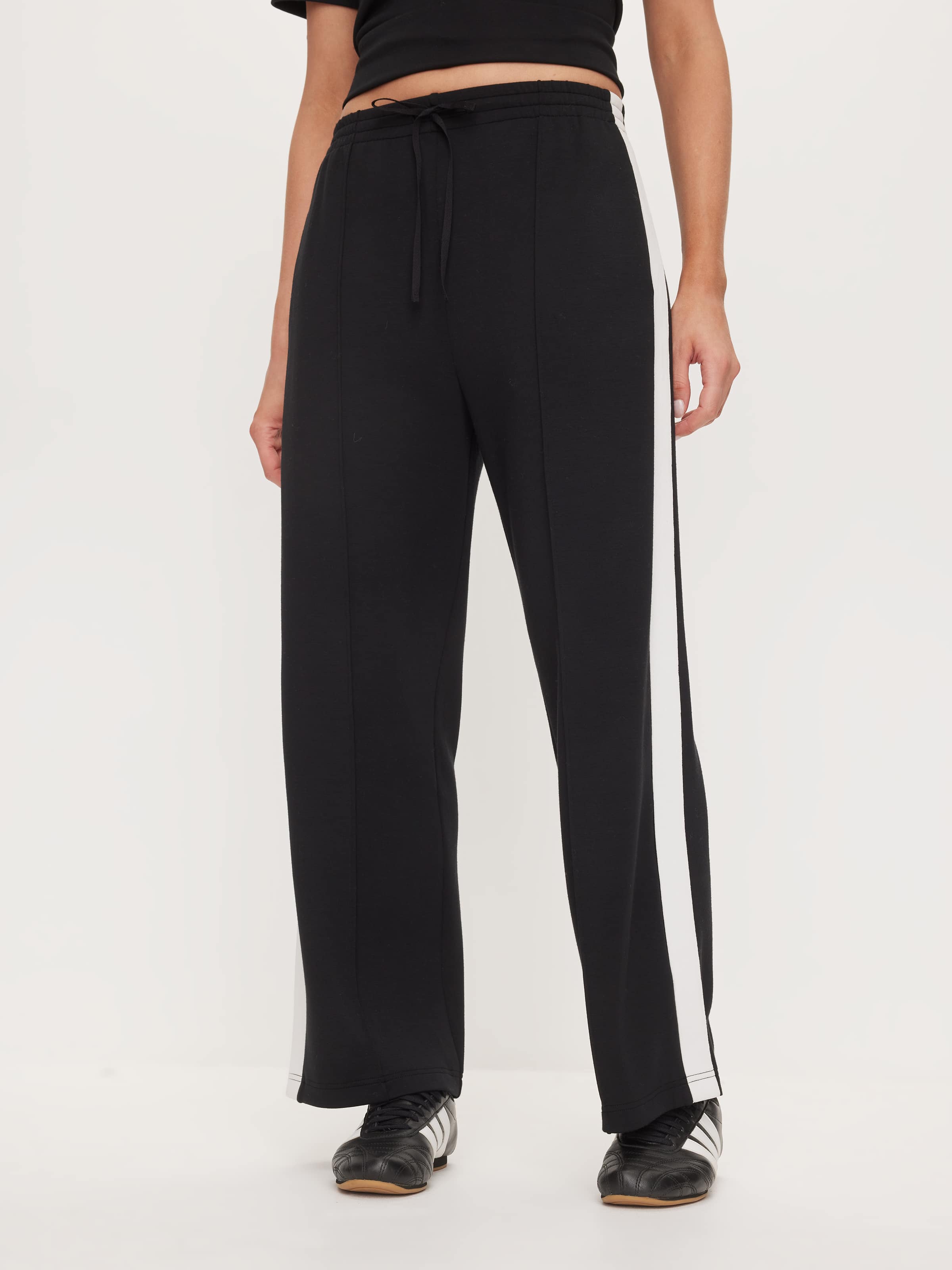 Sierra Soft Touch Jogger