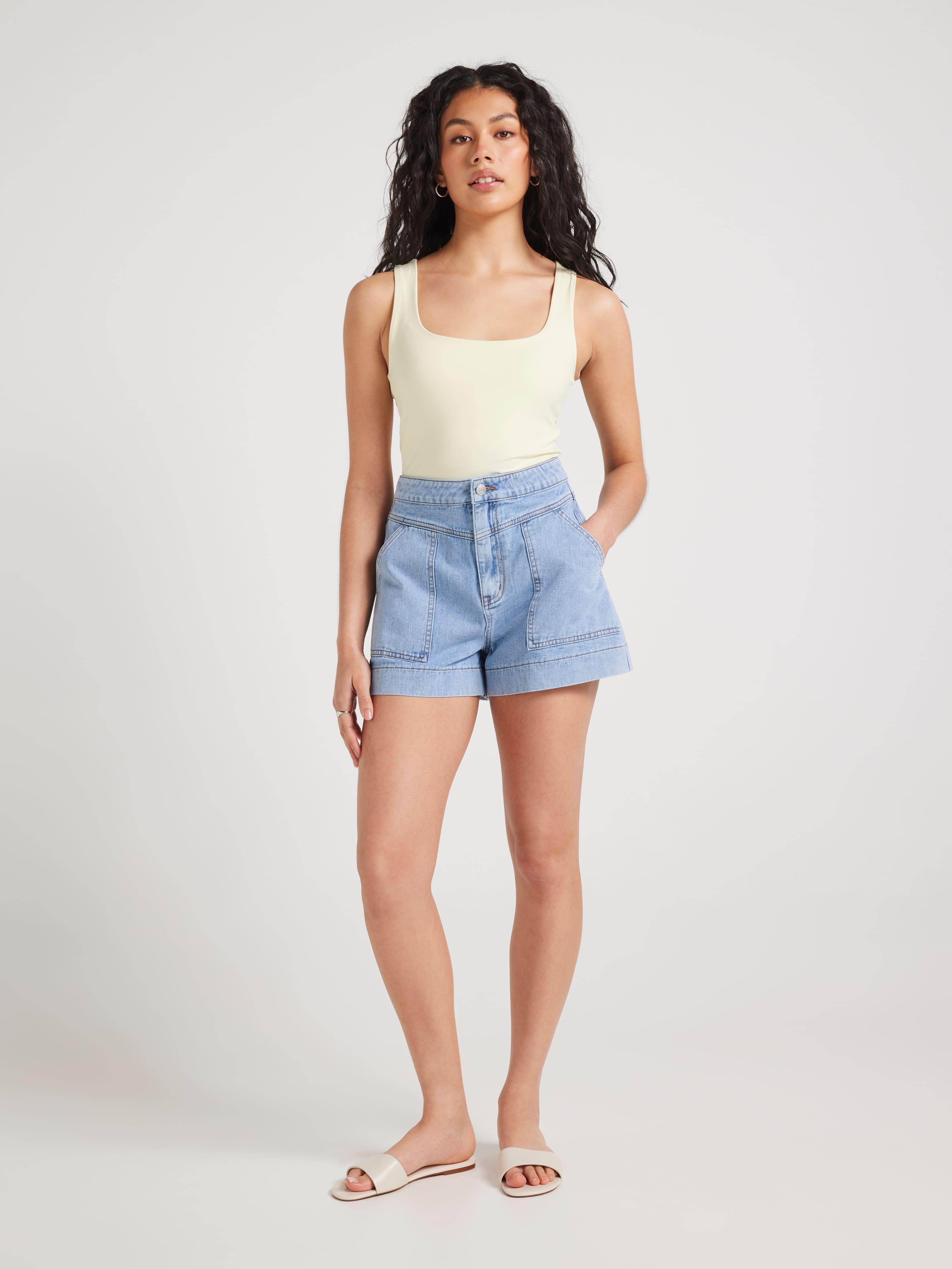 Kimora Yoke Detail Short