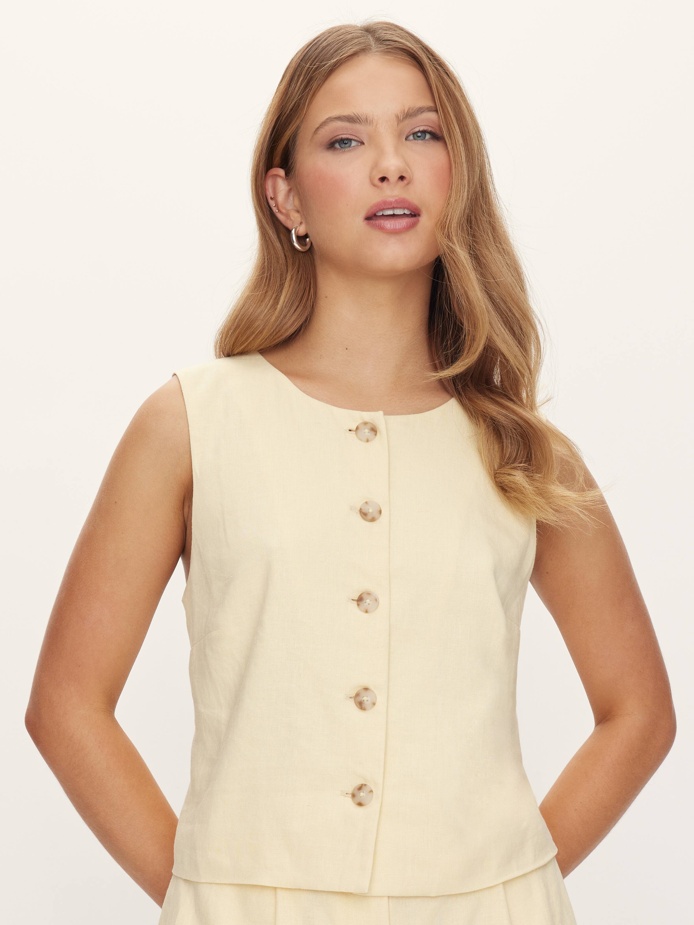 Adele Vest
