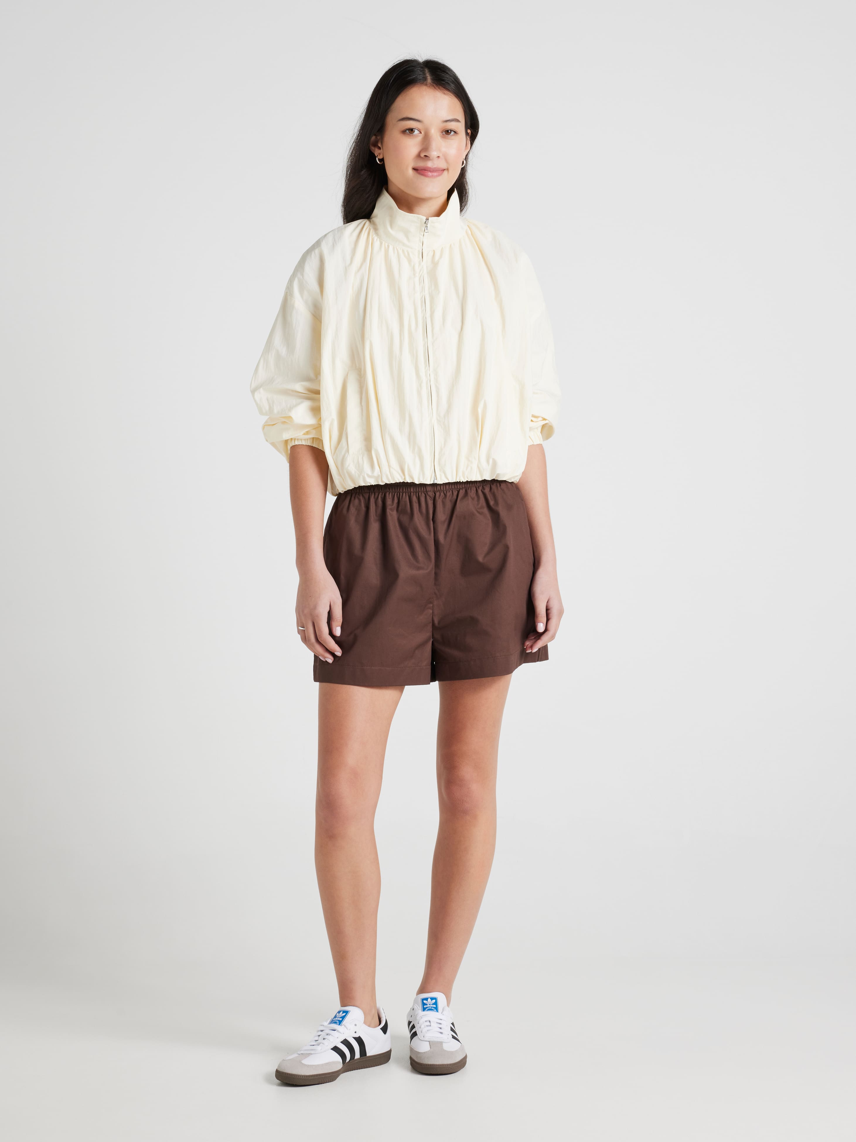 P6 Montana Pleated Windbreaker