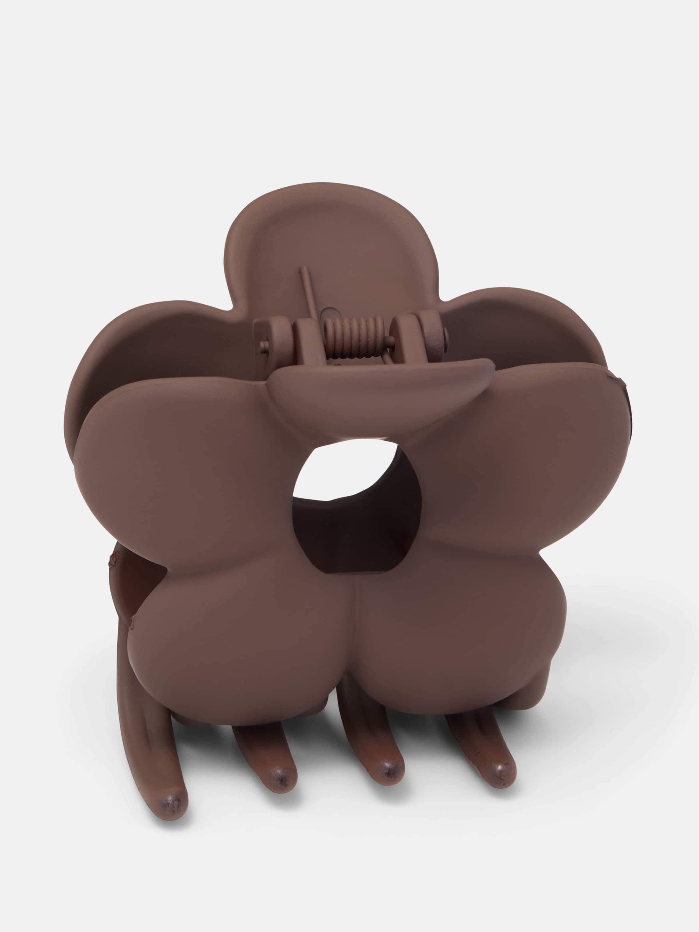 Matte Daisy Hair Claw