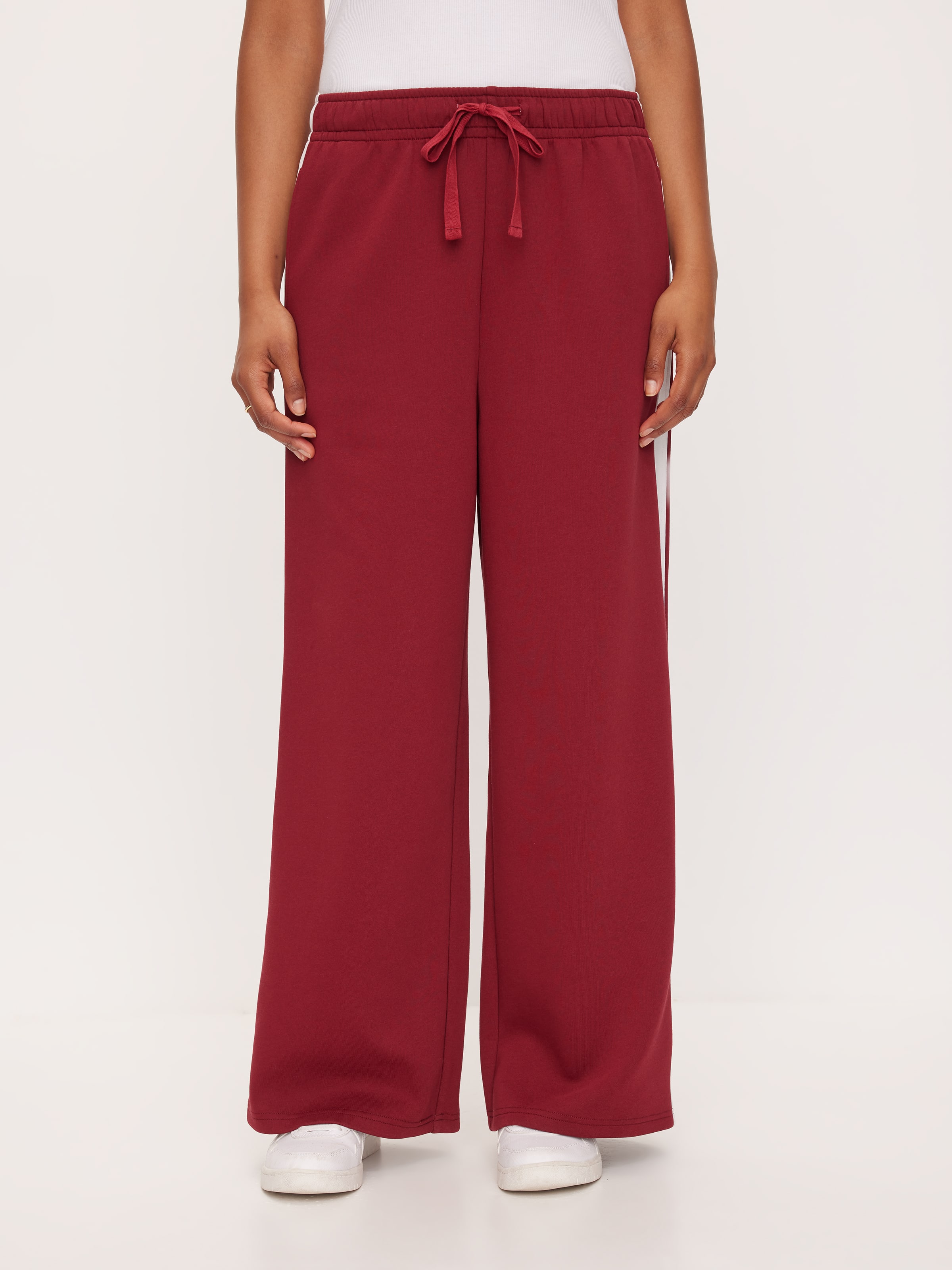 Off Duty Side Stripe Pant