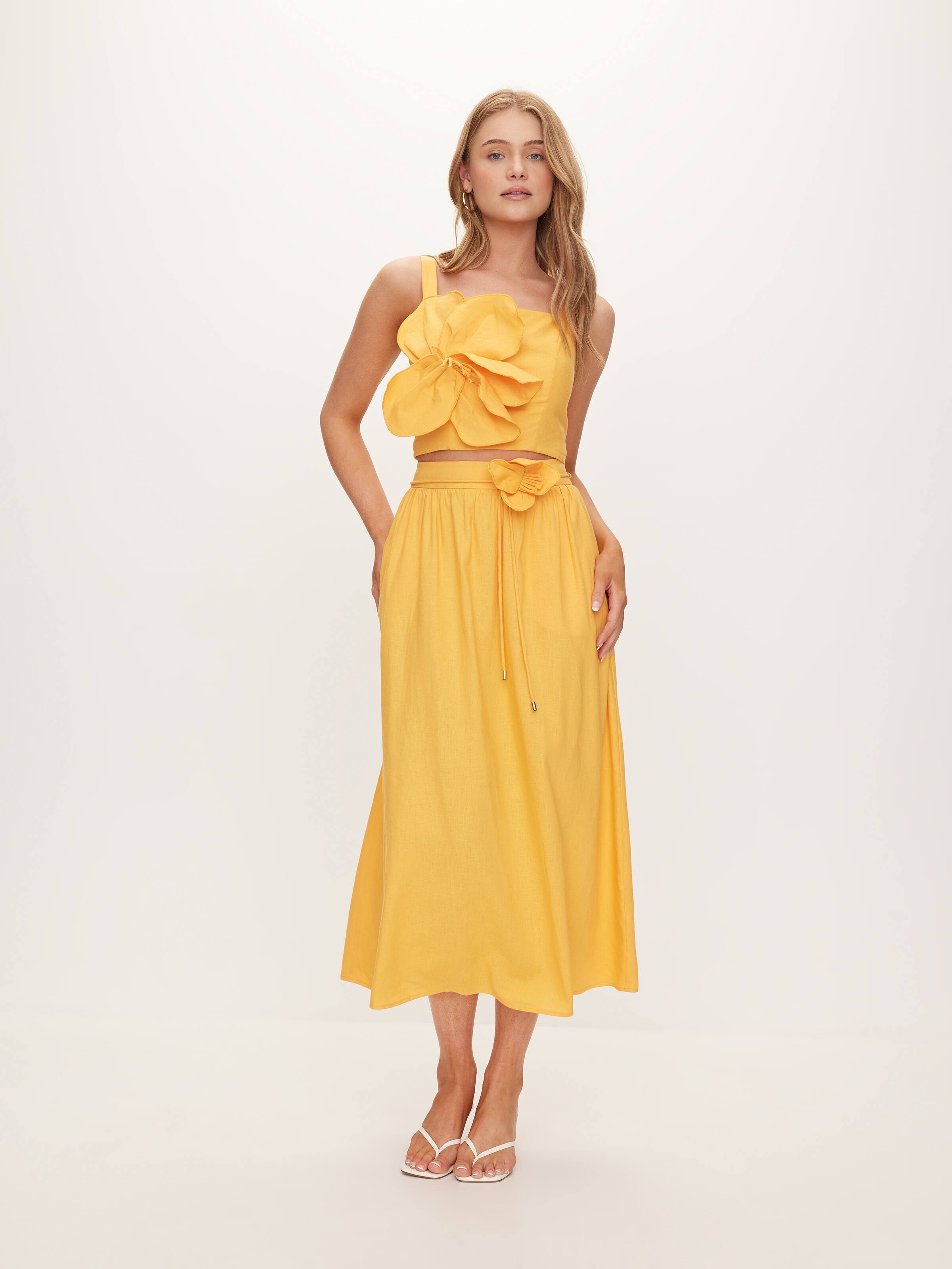 Linen Blend Hibiscus Top