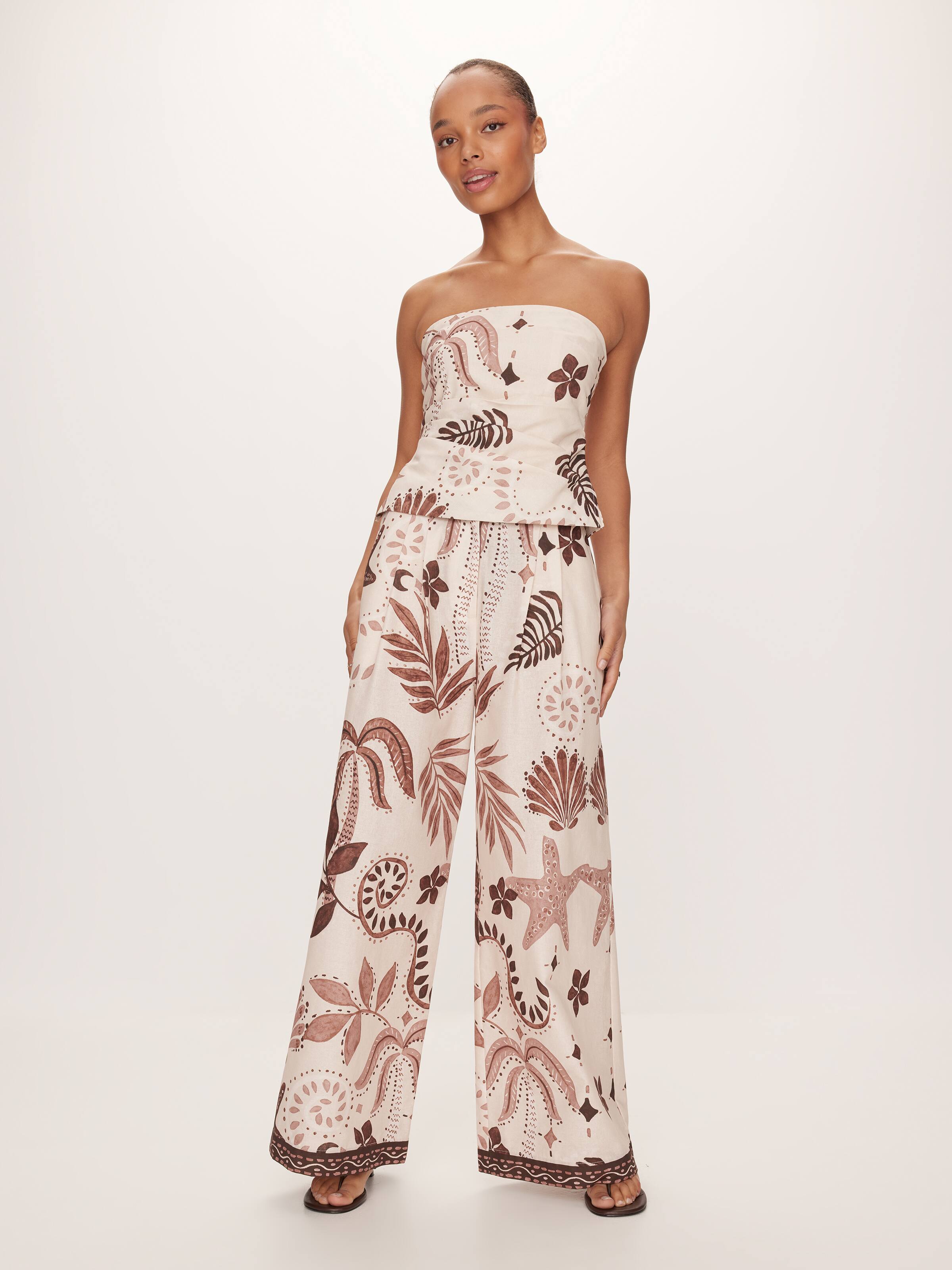 L.E Kai Strapless Top