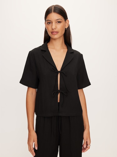 Holly Tie Front Top                                                                                                             