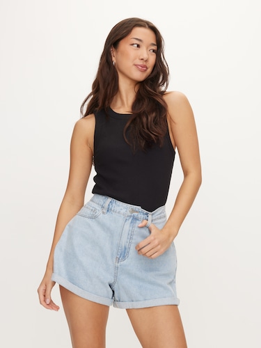 Olivia Mom Denim Short                                                                                                          