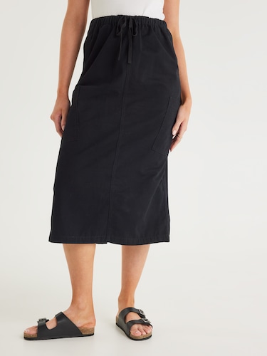 Mid-Rise Cargo Skirt