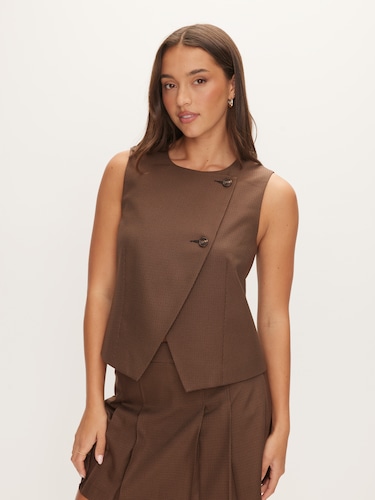 Cassy Asymmetrical Vest                                                                                                         